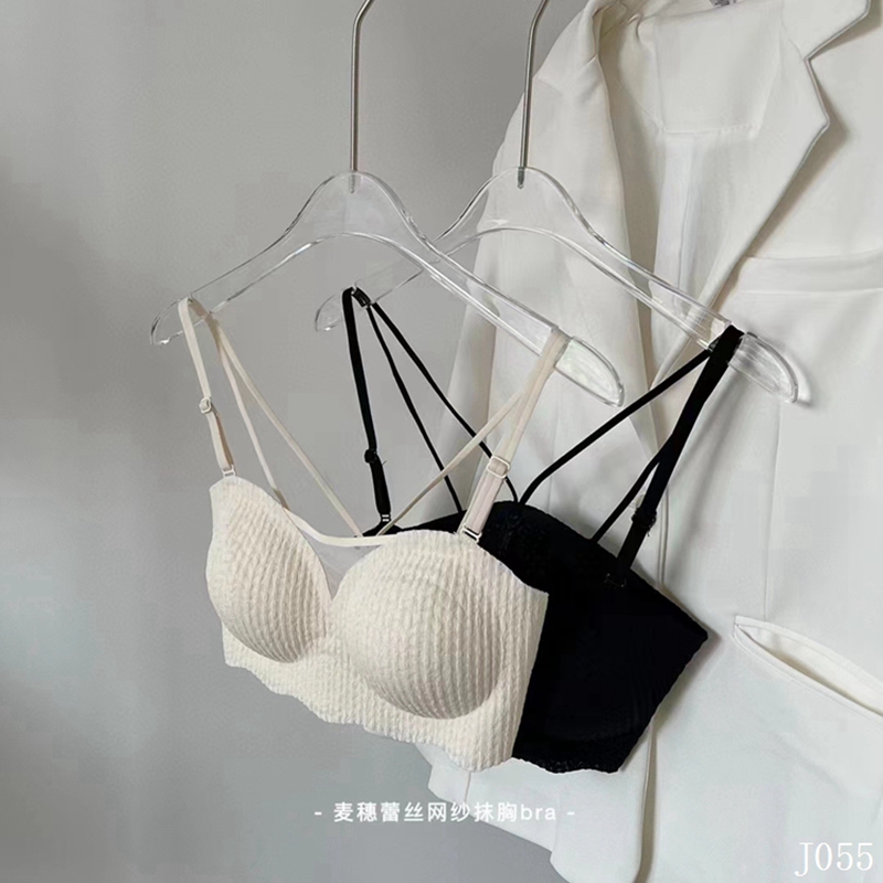 Dreamy red and pink strapless bra, vest, anti-glare wrap, lace, small halter strap, pen style, beautiful back, gathering, thin shoulder strap bra Specification image