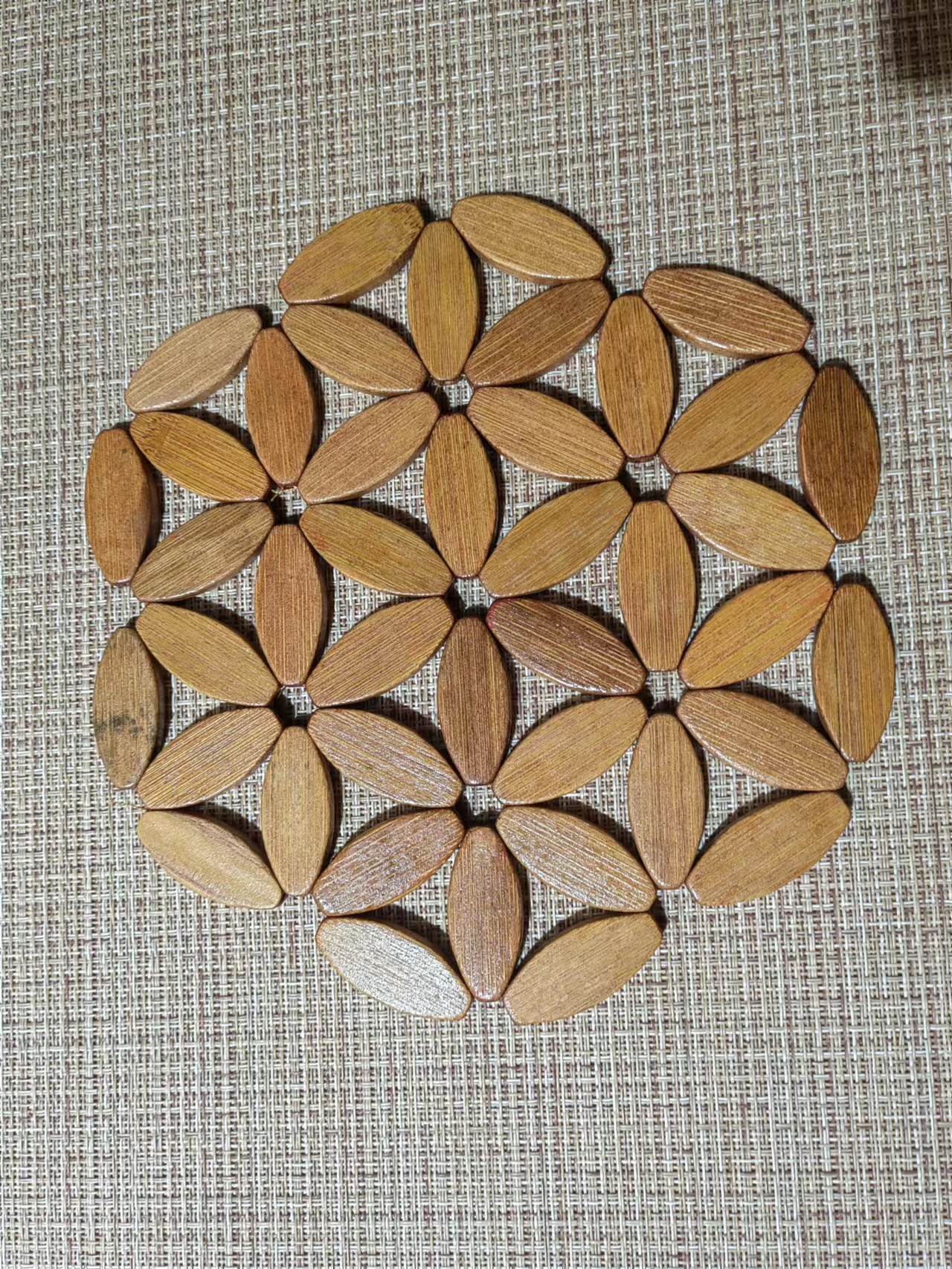Vegetable MATS, bamboo table MATS, heat-insulating MATS, thickened clay pot MATS, anti-scald table MATS, bamboo table MATS, kitchen plate MATS and bowl MATS