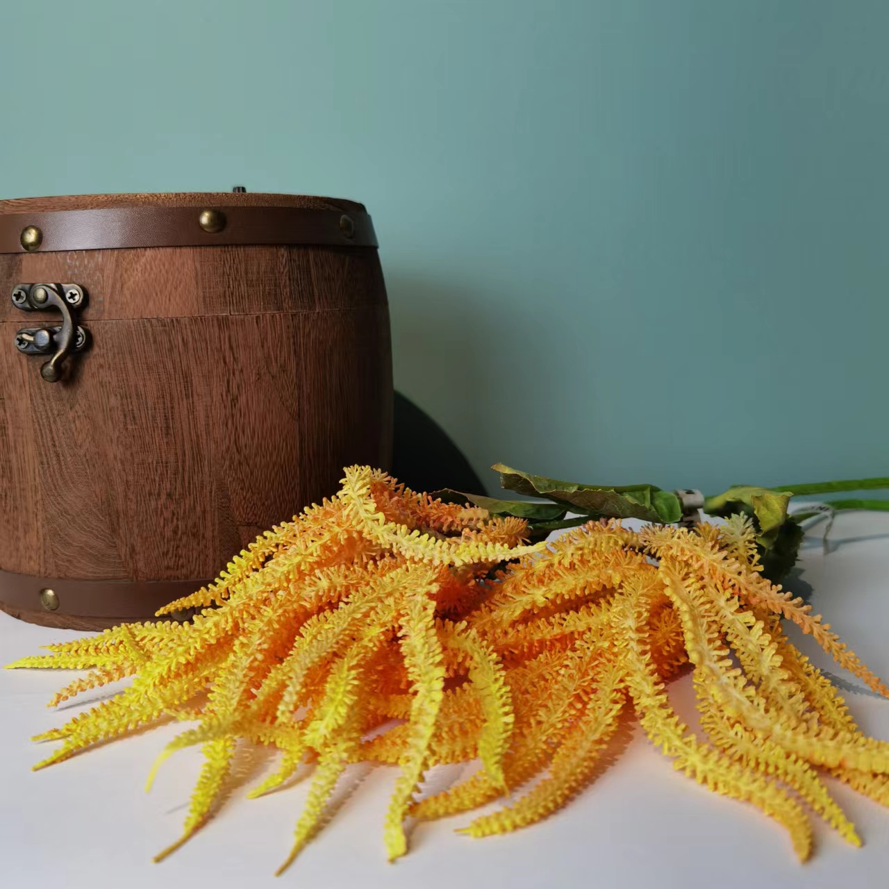 وفندق للحرف اليدوية المصنوعة من الأثاث المستنسخ من اليروع الصغيرة Item Picture