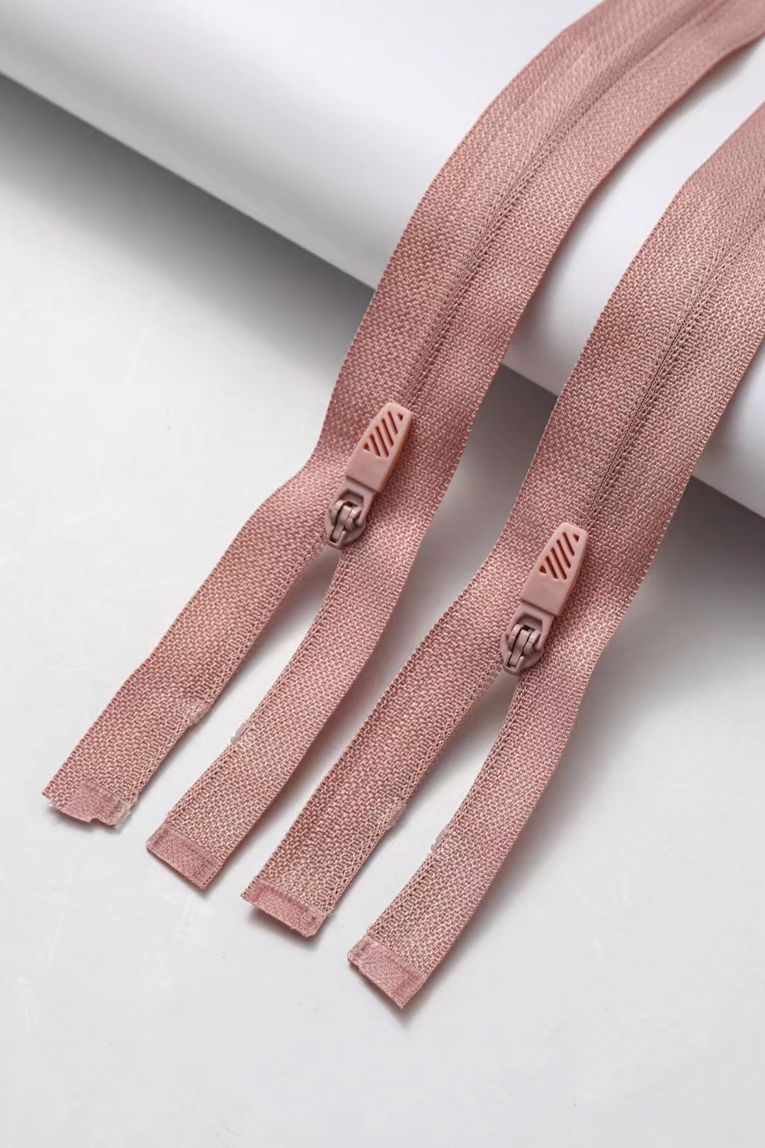 Best-selling nylon zippers, nylon zipper pulls, factory direct sales, quality online 1