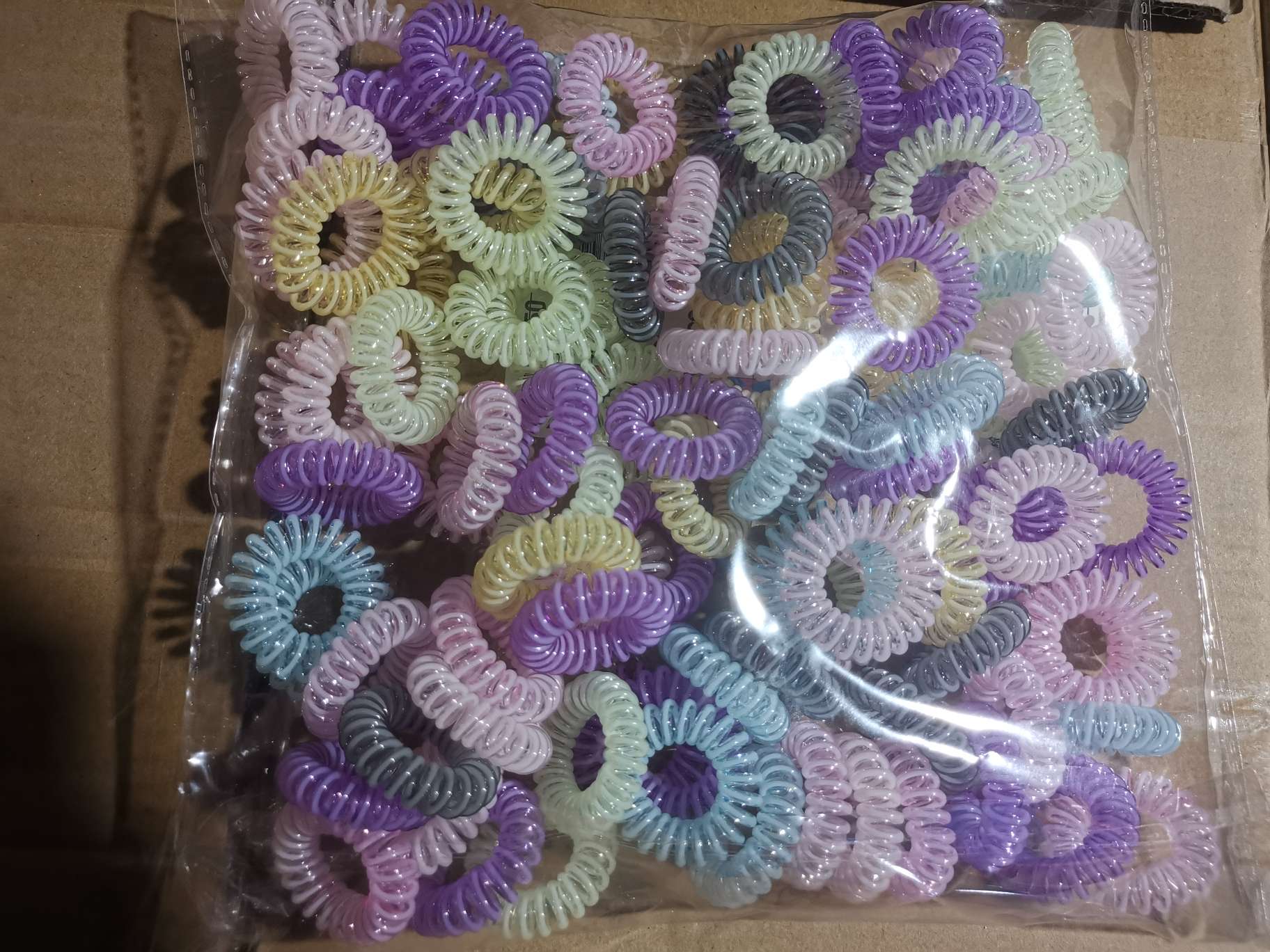 A set of 100 pieces each of the high-elasticity and thickened matte mixed style hair accessory mixed style and color Specification image