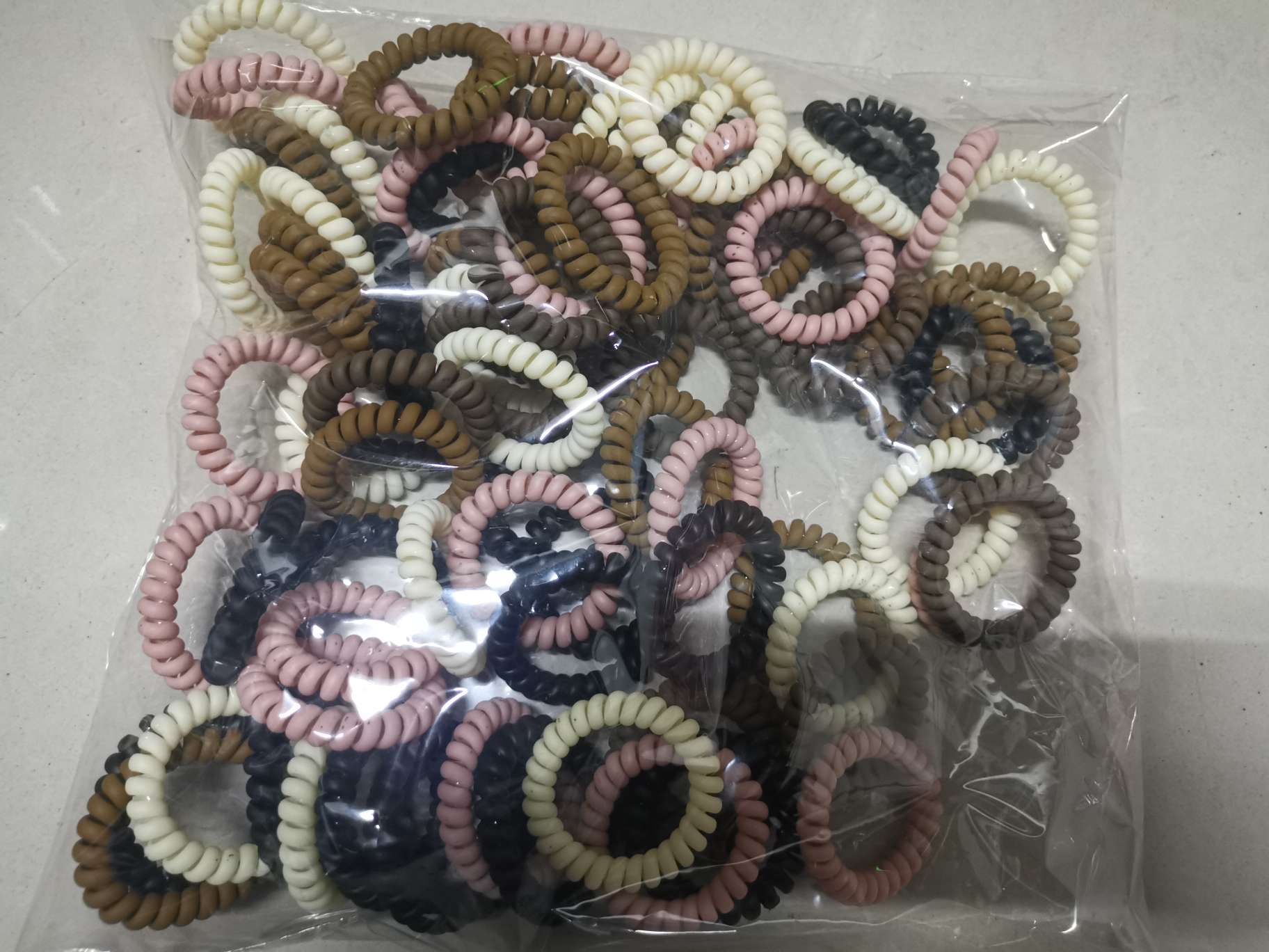 A set of 100 pieces each of the high-elasticity and thickened matte mixed style hair accessory mixed style and color details Picture