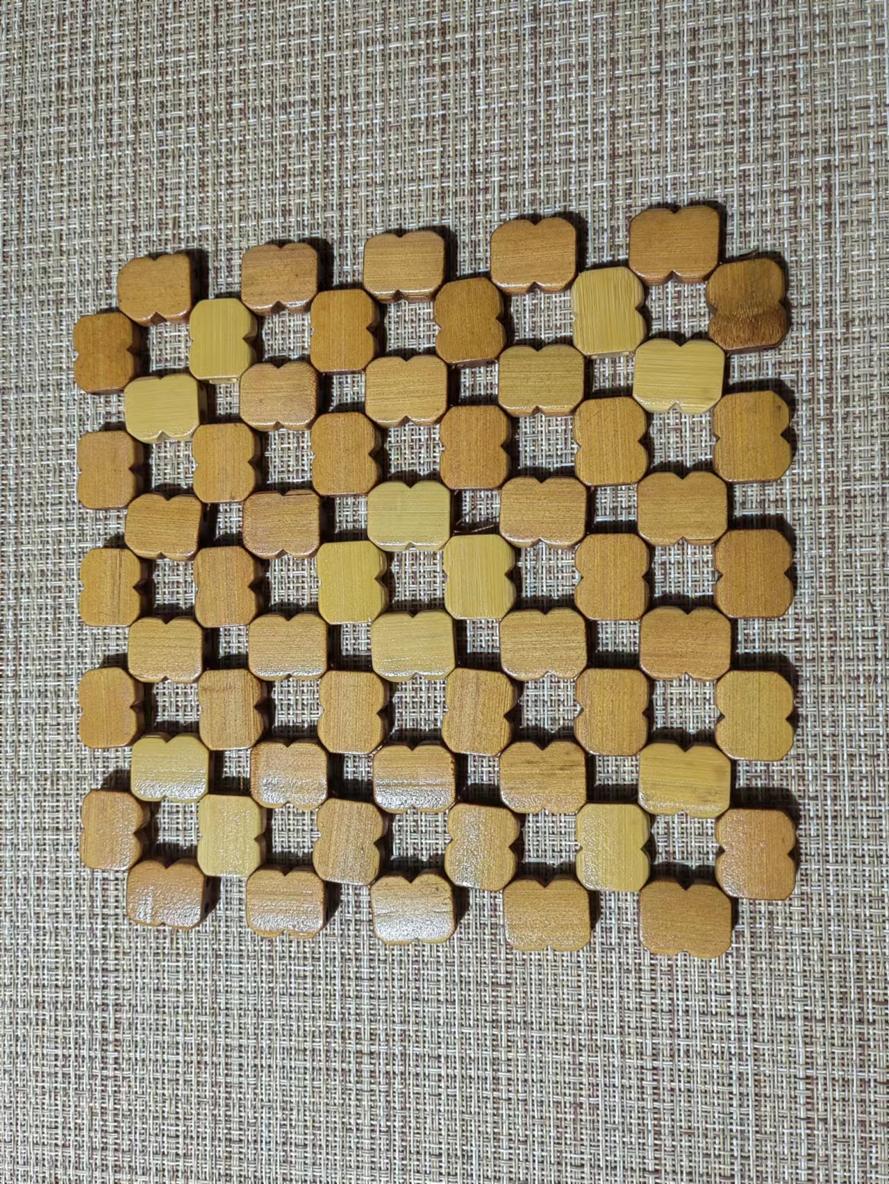 Daily-use original ecological bamboo flower square vegetable mat, heat insulation mat, table mat, cup mat, bowl, hot pot mat, plate, bamboo mat, home dining mat, heat-resistant and heat-resistant bowl mat details Picture