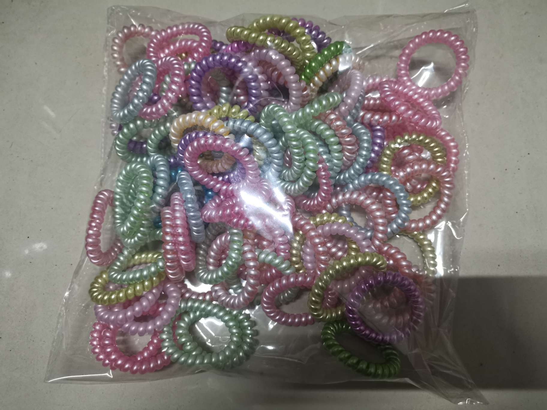 A set of 100 pieces each of the high-elasticity and thickened matte mixed style hair accessory mixed style and color Item Picture