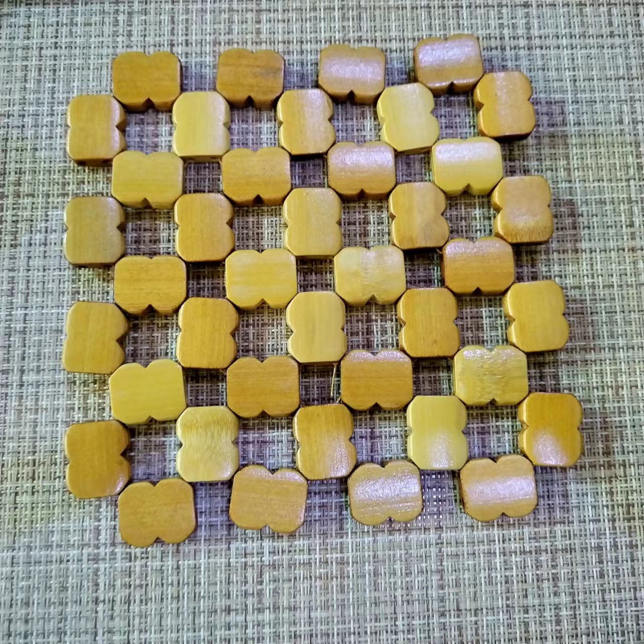 Daily-use original ecological bamboo flower square vegetable mat, heat insulation mat, table mat, cup mat, bowl, hot pot mat, plate, bamboo mat, home dining mat, heat-resistant and heat-resistant bowl mat Specification image