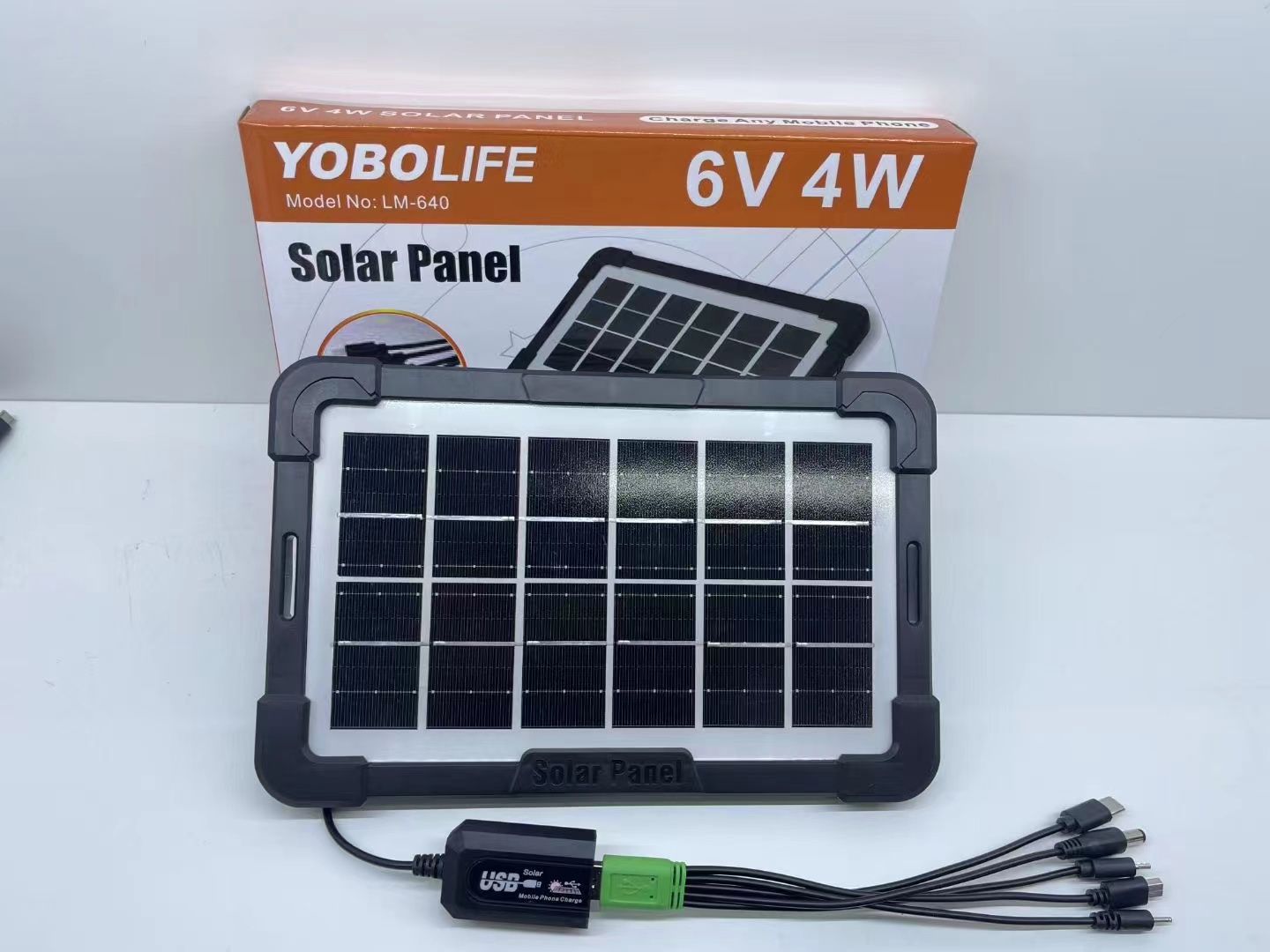 YOBOLIFE LM-640 panel de carga solar 6V3.5W un cable de carga de cinco USB