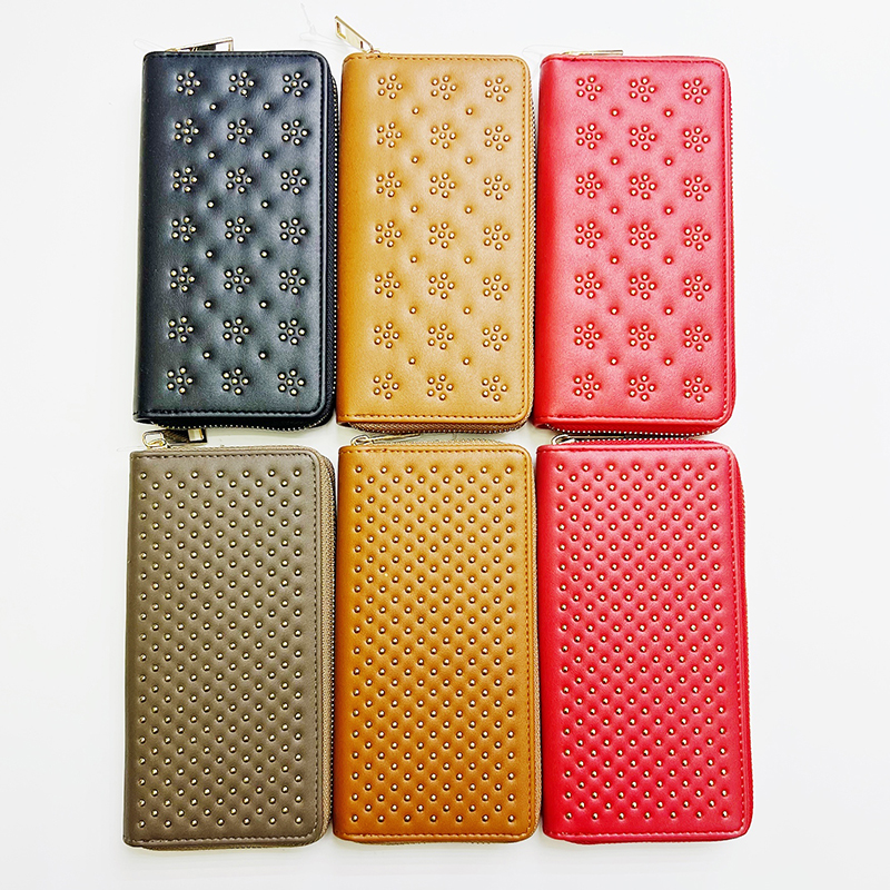 热销跨境风潮铆钉纯色钱包欧美证件包小物件包卡包
