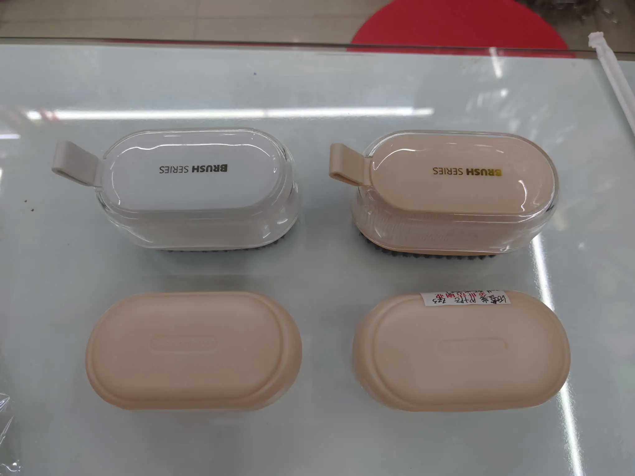 Item No. : 410 Double-sided laundry brush, Material: PP+PE+TPR+COP, Product Size: 11×6×6, each product weighs approximately 97 grams detail image 7