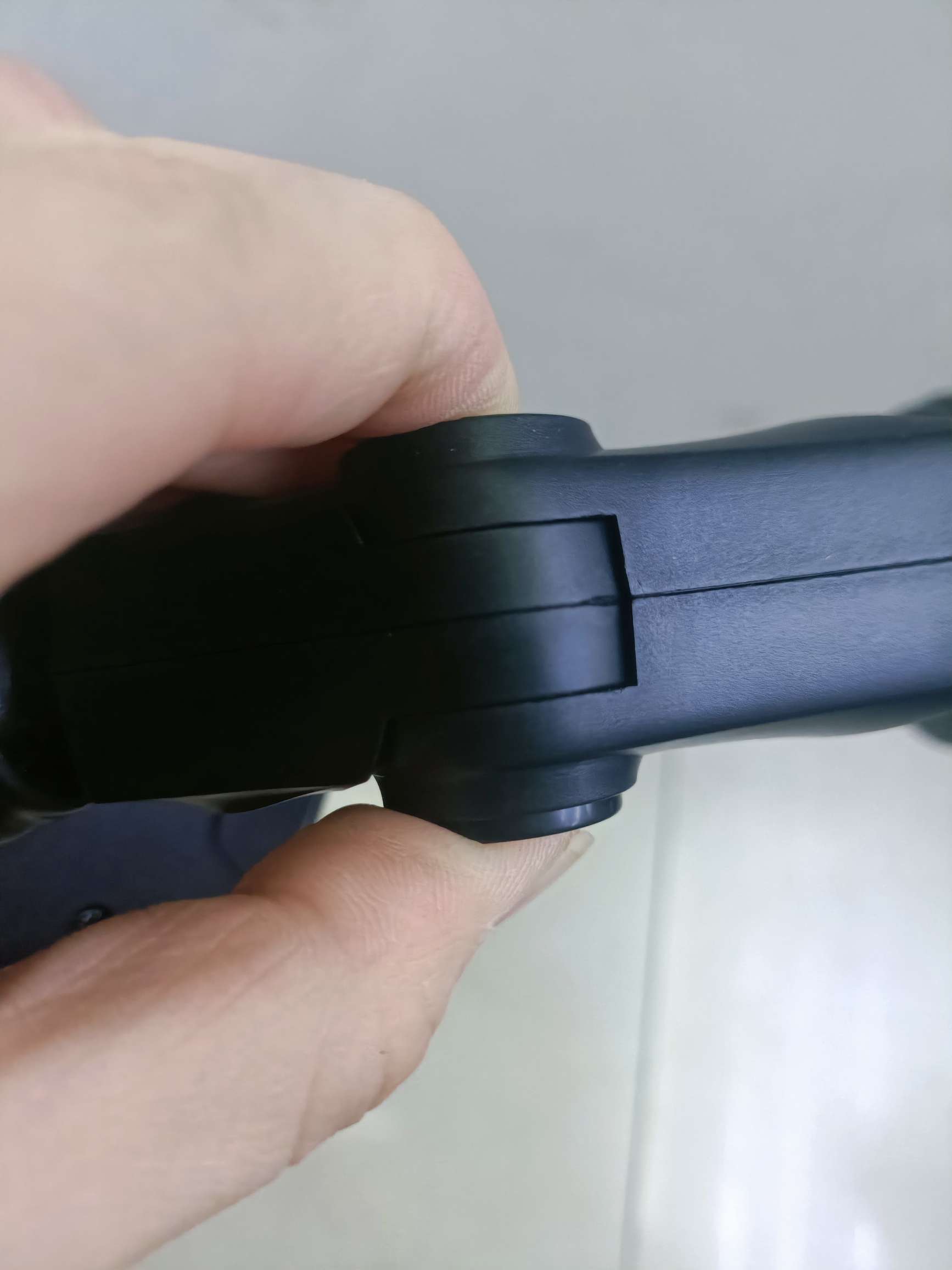 按扣弯折吸盘支架按压式折叠支架详情图7