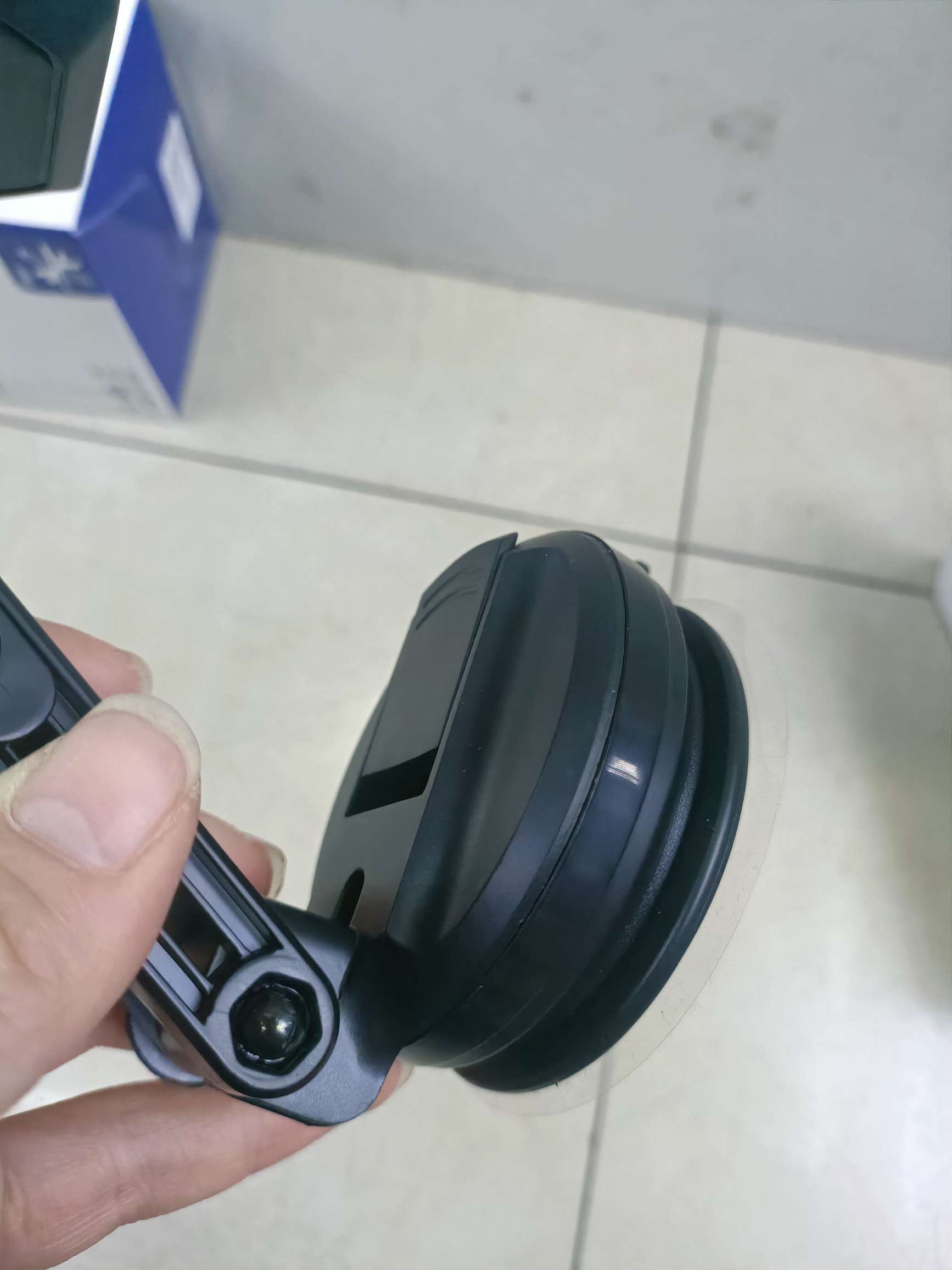 网格拉伸升降吸盘手机支架 车载支架详情图8