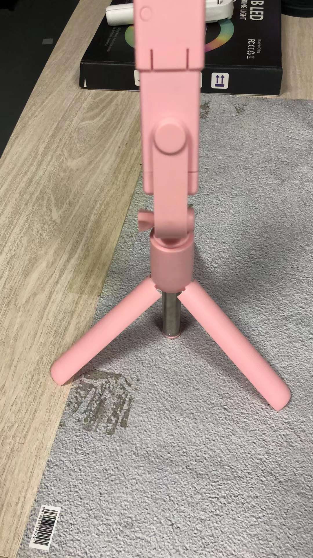 R1S all-in-one selfie stick, mobile phone Bluetooth selfie stick, mini selfie stick, all-in-one telescopic tripod, tripod selfie stick pic 15