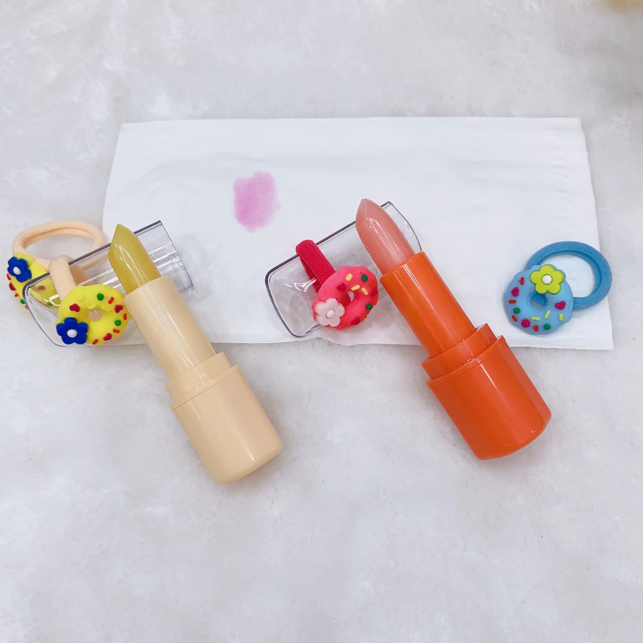 滋润变色唇膏/保湿甜甜圈/双用戒指/高贵洋气/美妆护肤产品图