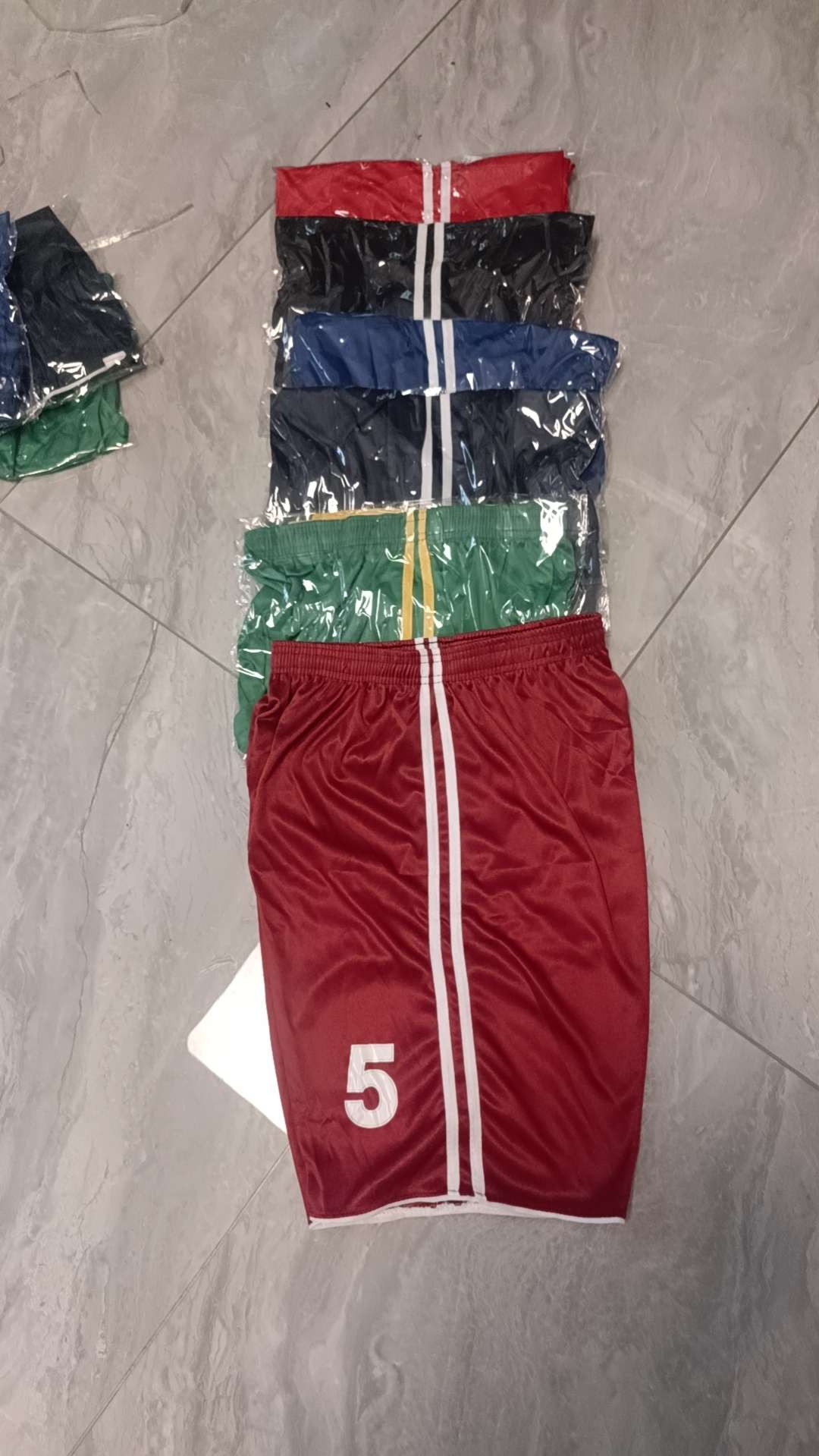 African shorts in large stock, three-striped shorts with print numbers, cheap export sports shorts details Picture