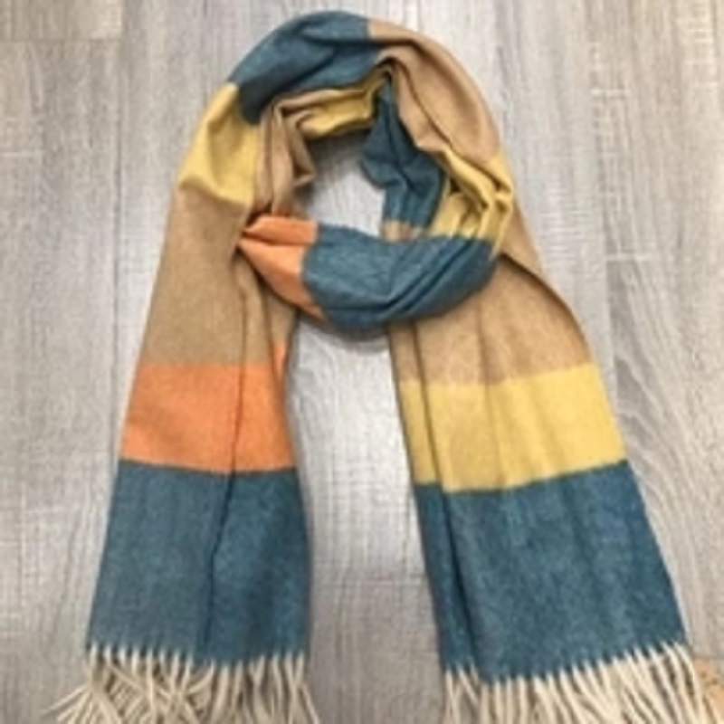 Ladies' shawl, extra-long Bohemian knit