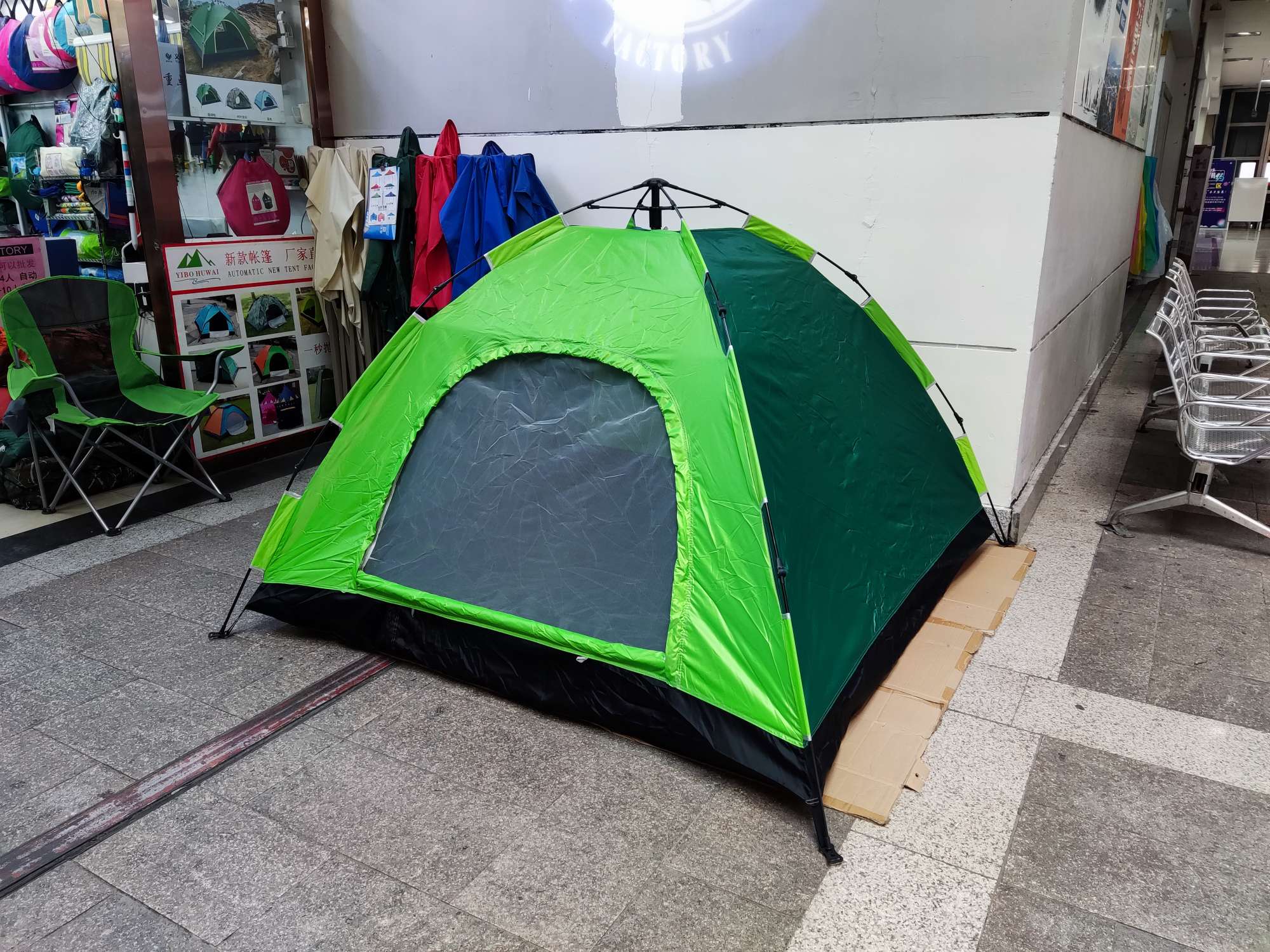 Tienda de campaña totalmente automática samovar camping sombreado carpa de apertura rápida excursión carpa de dos pisos Application Scenario