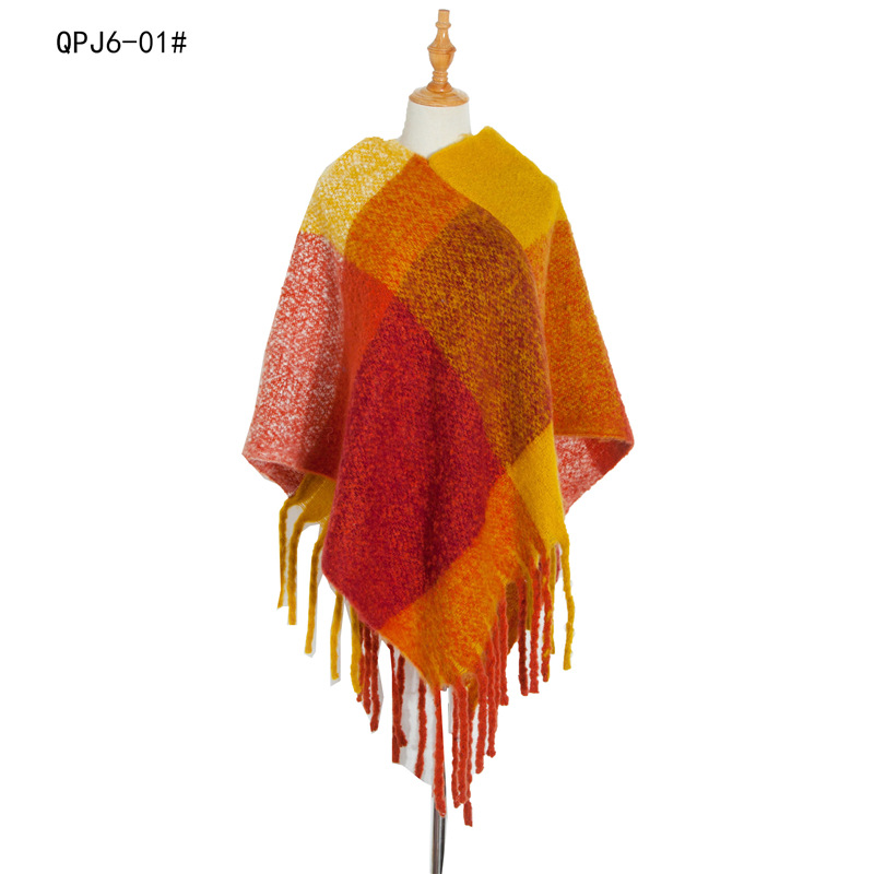 Thick Tassel Loop Yarn Plaid Cape