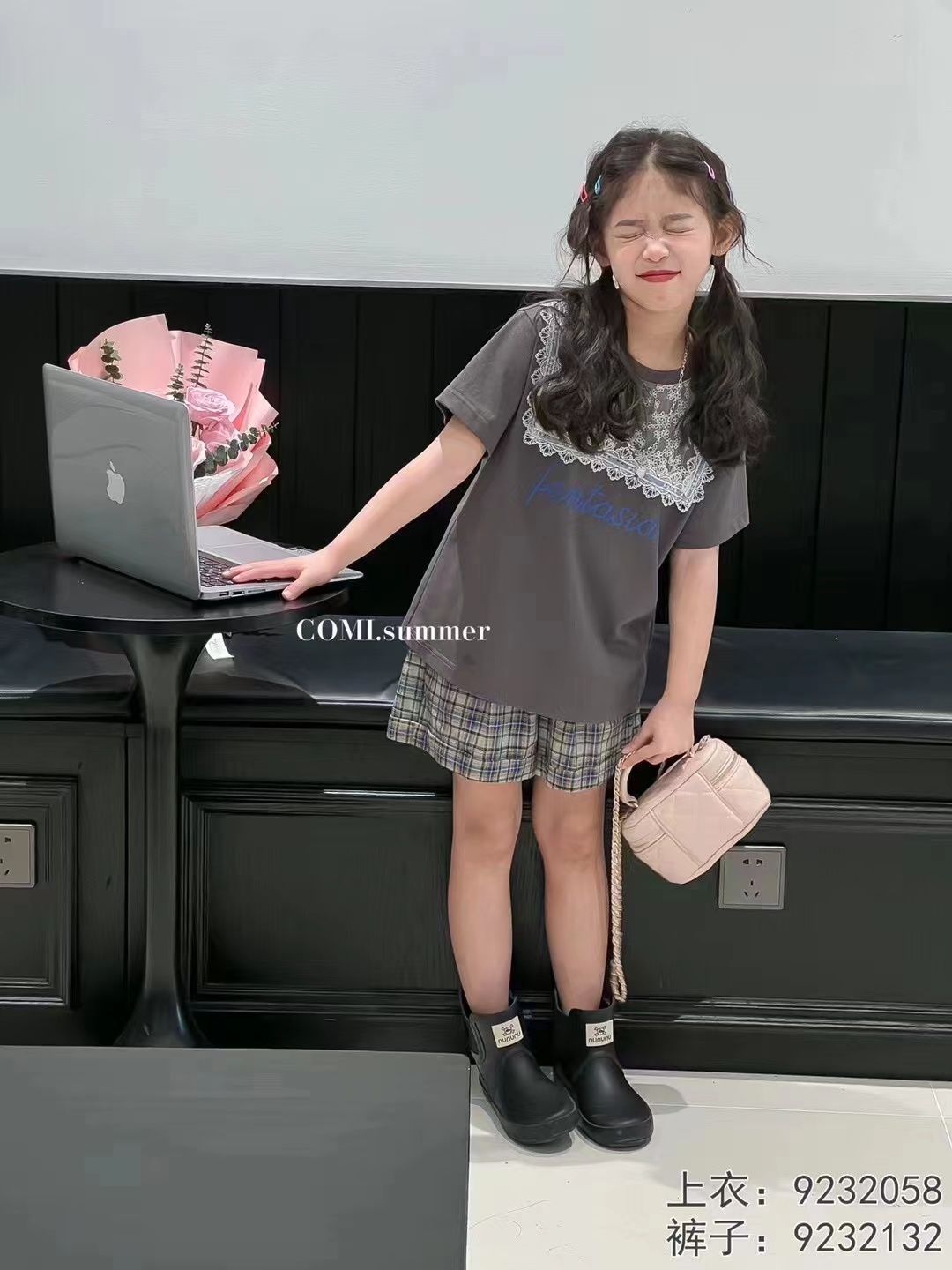 女童短袖T恤产品图