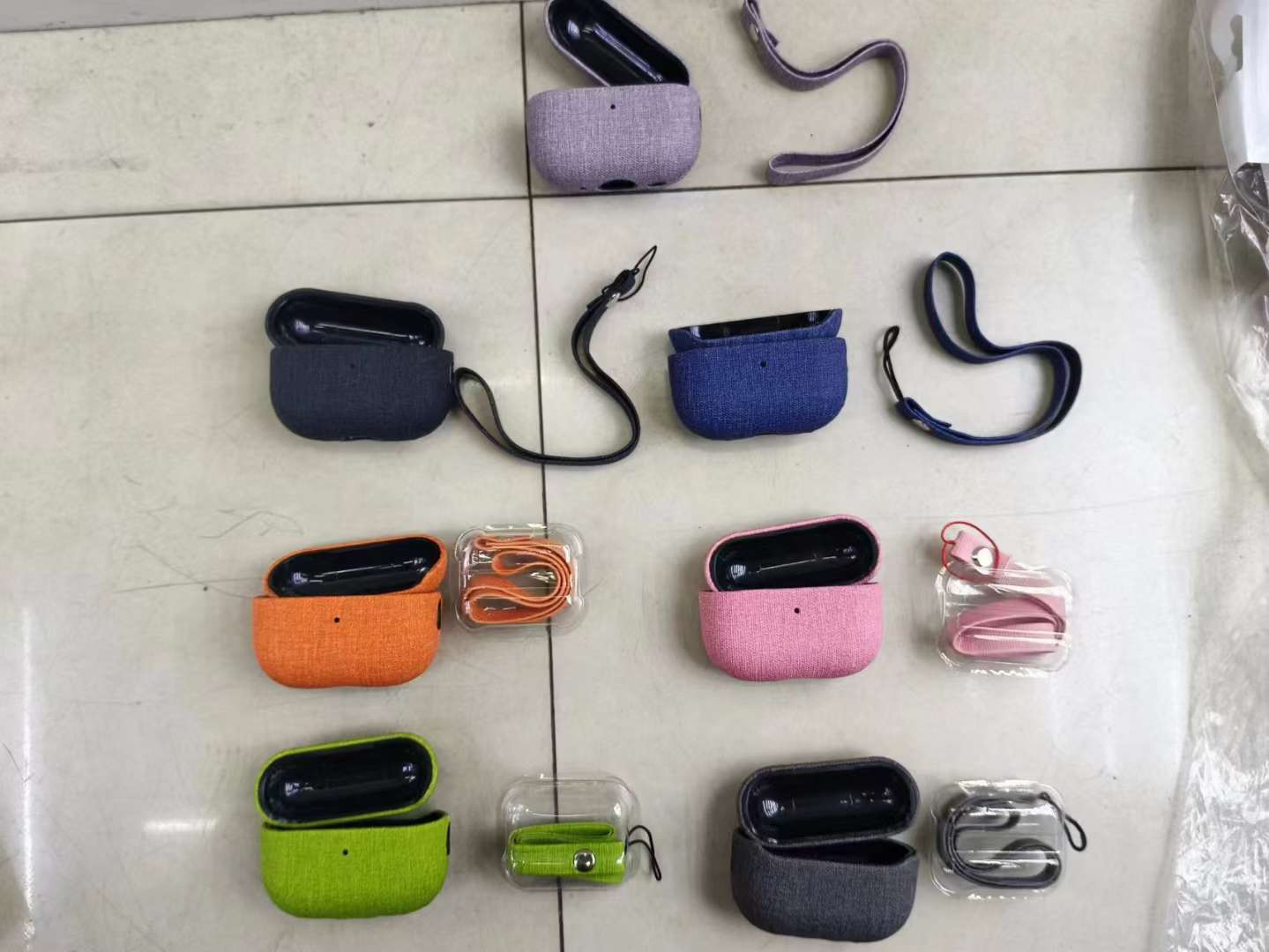 Fabric Bluetooth earphone case with lanyard disassembly and assembly split Bluetooth earphone case detail image 2