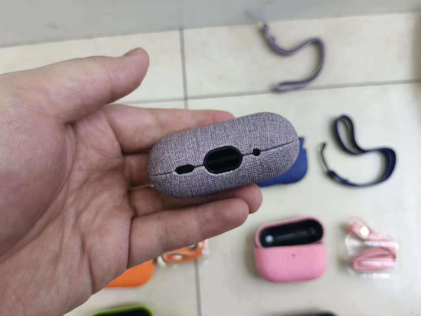 Fabric Bluetooth earphone case with lanyard disassembly and assembly split Bluetooth earphone case detail image 6
