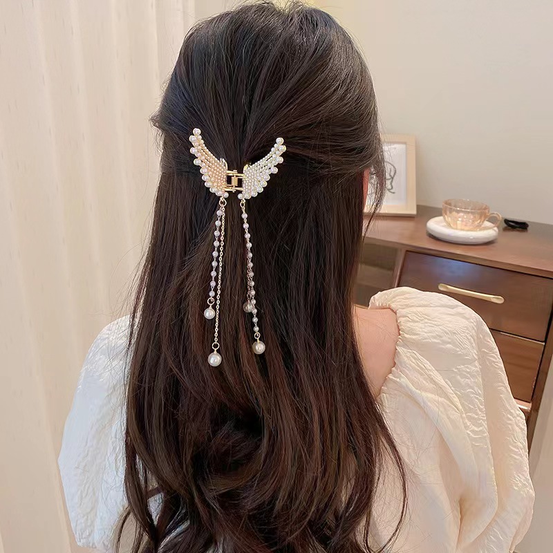 Elegant diamond-encrusted angel wing tassel small grab clip pearl flower butterfly hair clip design sense shark clip national trend series details Picture