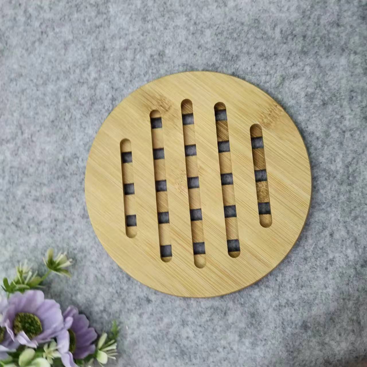Eco-friendly bamboo natural-color flat-pressed hollowed-out MATS, table MATS, heat-insulating MATS, dish MATS, bowl MATS, pot MATS, heat-resistant MATS, high-temperature resistant MATS, creative coasters Item Picture