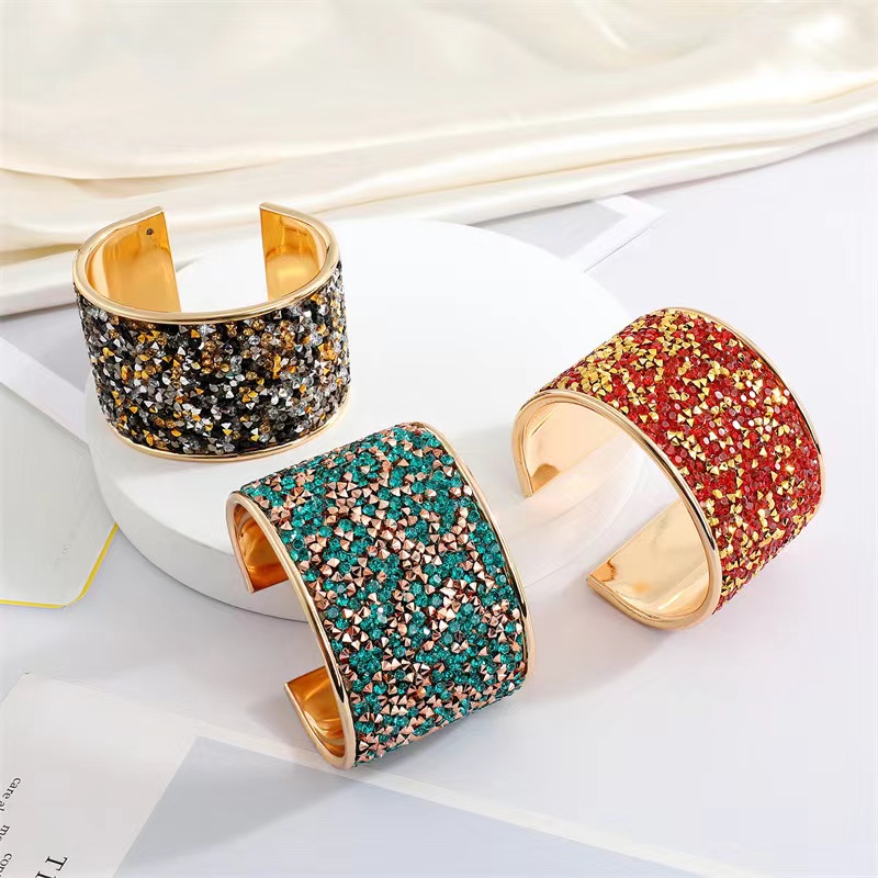 A popular Bohemian-style metal diamond-encrusted wide-open women's bracelet from the European cross-border Amazon, Shein details Picture