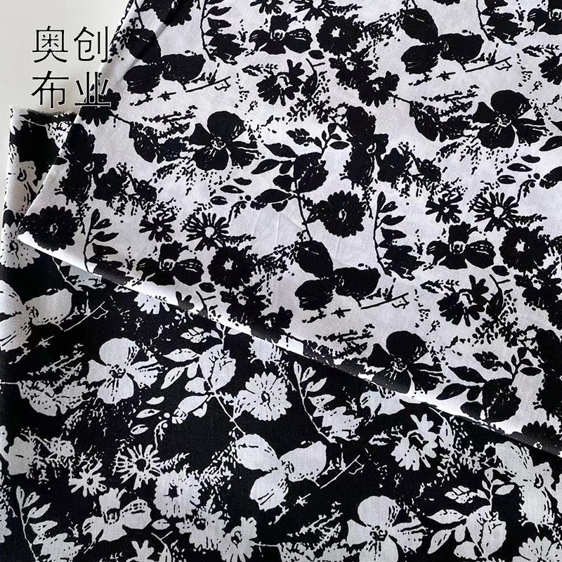 All-cotton poplin fabric, 40-count ink-wash printed plant flower leaf black and white Tang dress dress shirt headscarf fabric details Picture