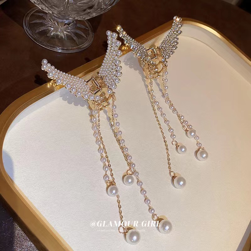 Elegant diamond-encrusted angel wing tassel small grab clip pearl flower butterfly hair clip design sense shark clip national trend series