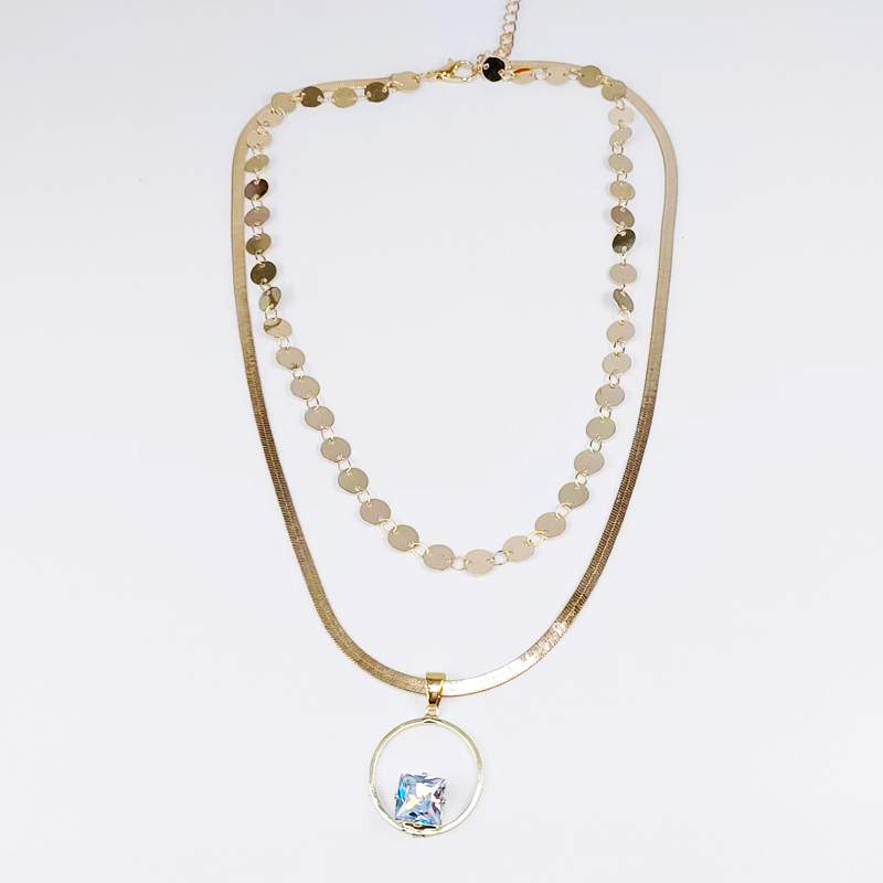 2023 niche women's necklace: Simple and fashionable zircon round pieces, trendy and trendy design, dynamic and high-end feel, collarbone chain, grand blade chain, KC gold, elegant and high-end feel, the first choice for a light luxury gift, full of girlish charm, little trick Specification image