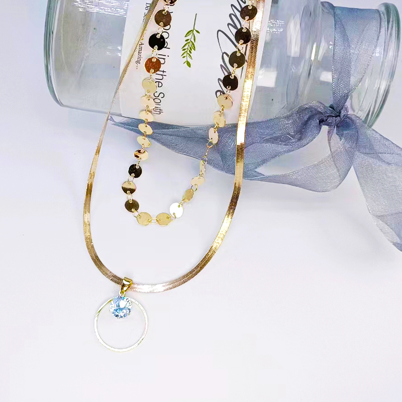 Round zircon, a niche women's necklace, is simple and fashionable. The stone round pieces feature a trendy and trendy design that exudes a sense of elegance and sophistication. The collarbone chain is grand and the blade chain is made of KC gold, exuding a sense of elegance and sophistication. It's the top choice for a light luxury gift, brimming with girlish charm and a little trick Item Picture
