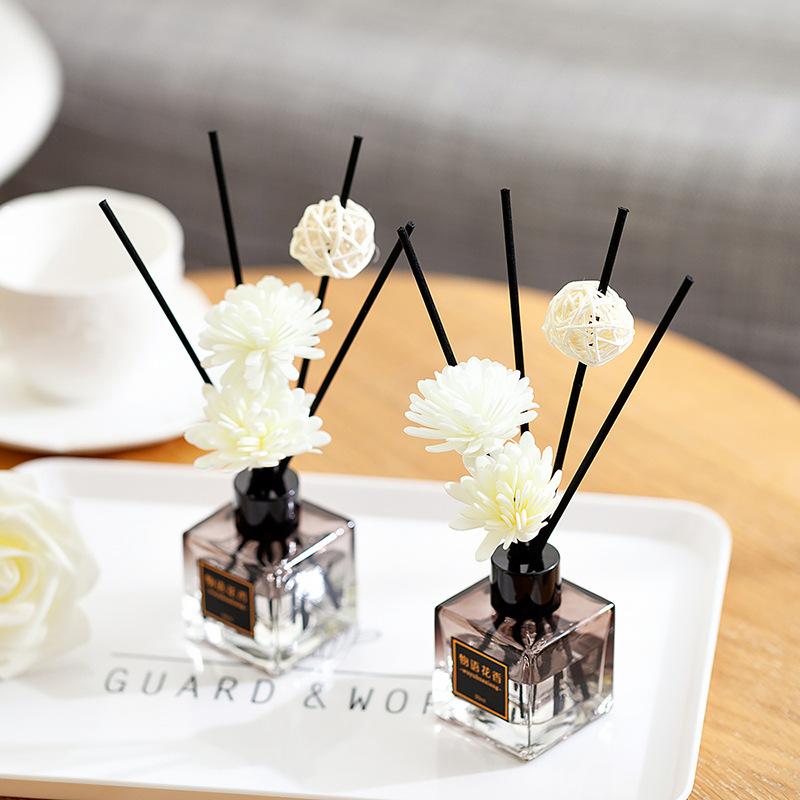 Creative new flameless scented grey small square bottle rattan dried flower fragrance deodorizing home perfume details Picture