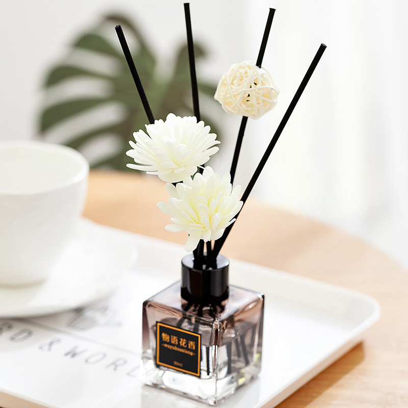 Creative new flameless scented grey small square bottle rattan dried flower fragrance deodorizing home perfume Application Scenario