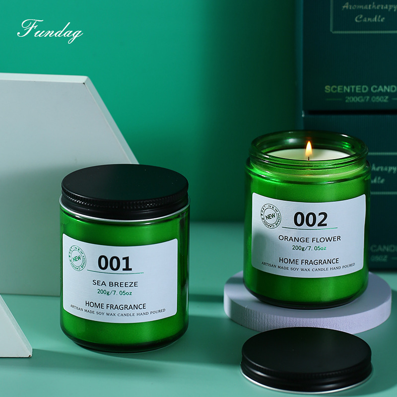 Factory direct sales of scented candles, green glass cups, indoor fresh and smokeless soy wax scented candle gift boxes wholesale Application Scenario