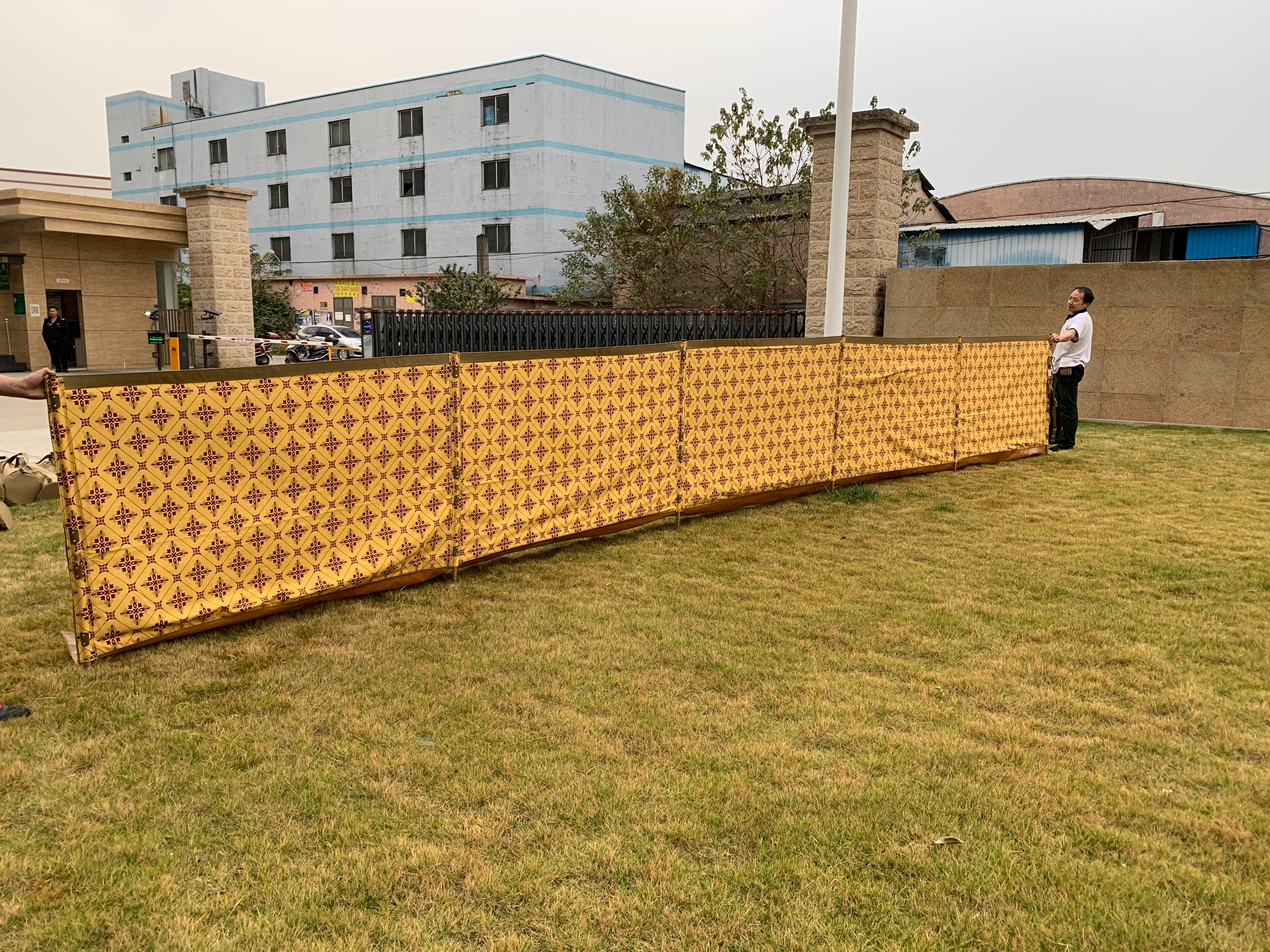 Outdoor camping 6-meter, 8-meter and 10-meter windproof long screens details Picture