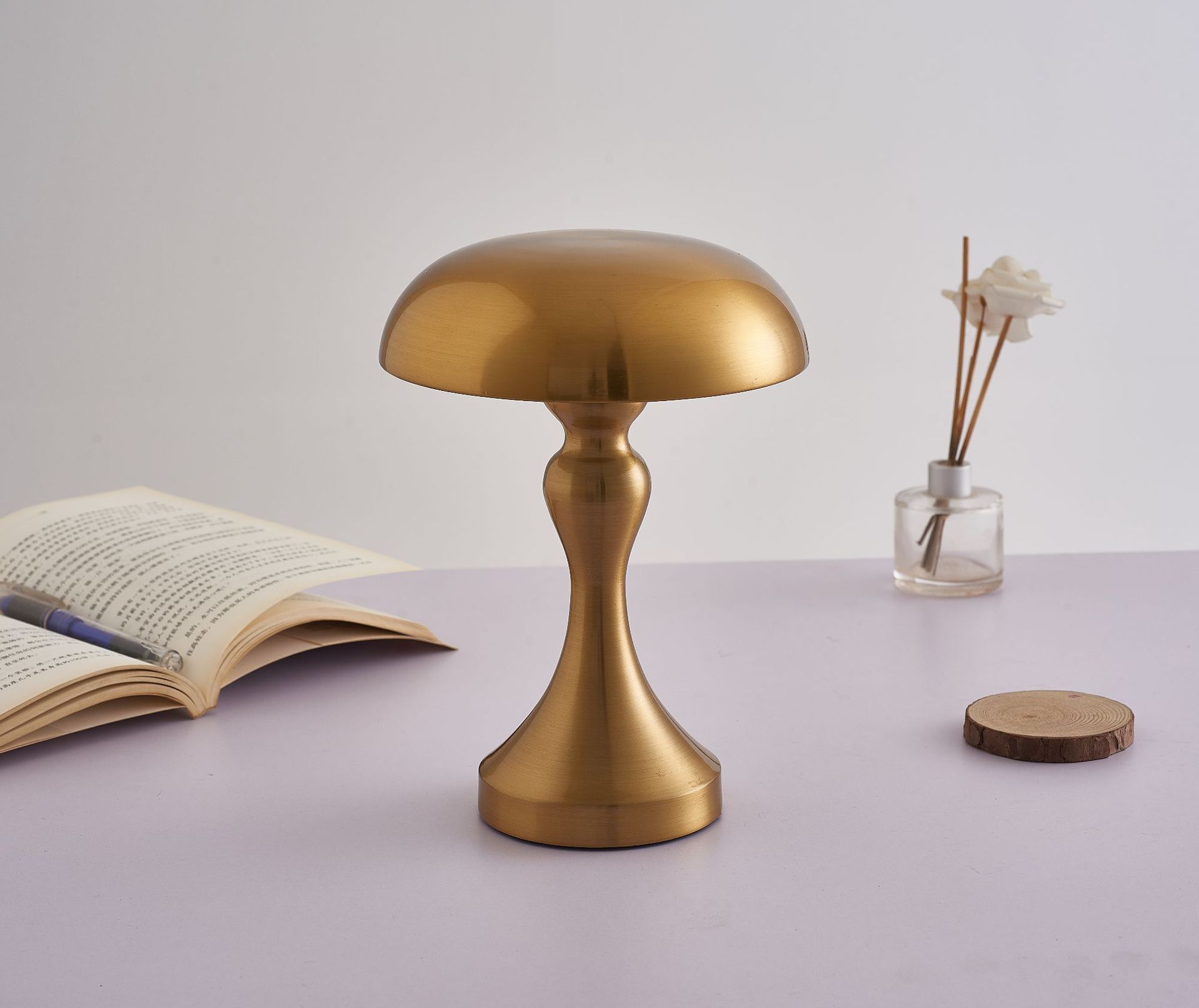 Rechargeable night desk lamp, popular color patting lamp, sensor printing smart home lamp, decorative desk lamp details Picture