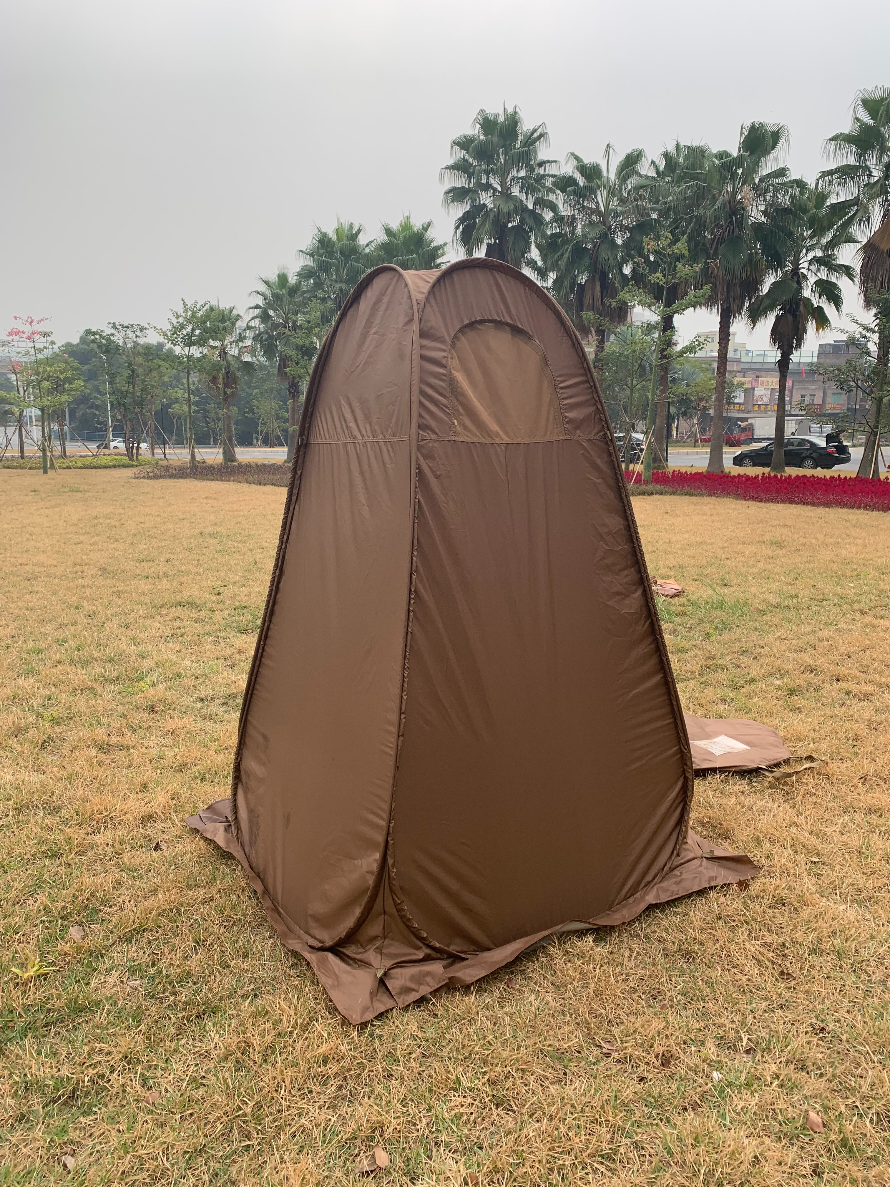 Outdoor multi-functional waterproof, windproof, rainproof, lightweight and quick installation, moisture-proof and windproof, single-person changing room and toilet tent Application Scenario