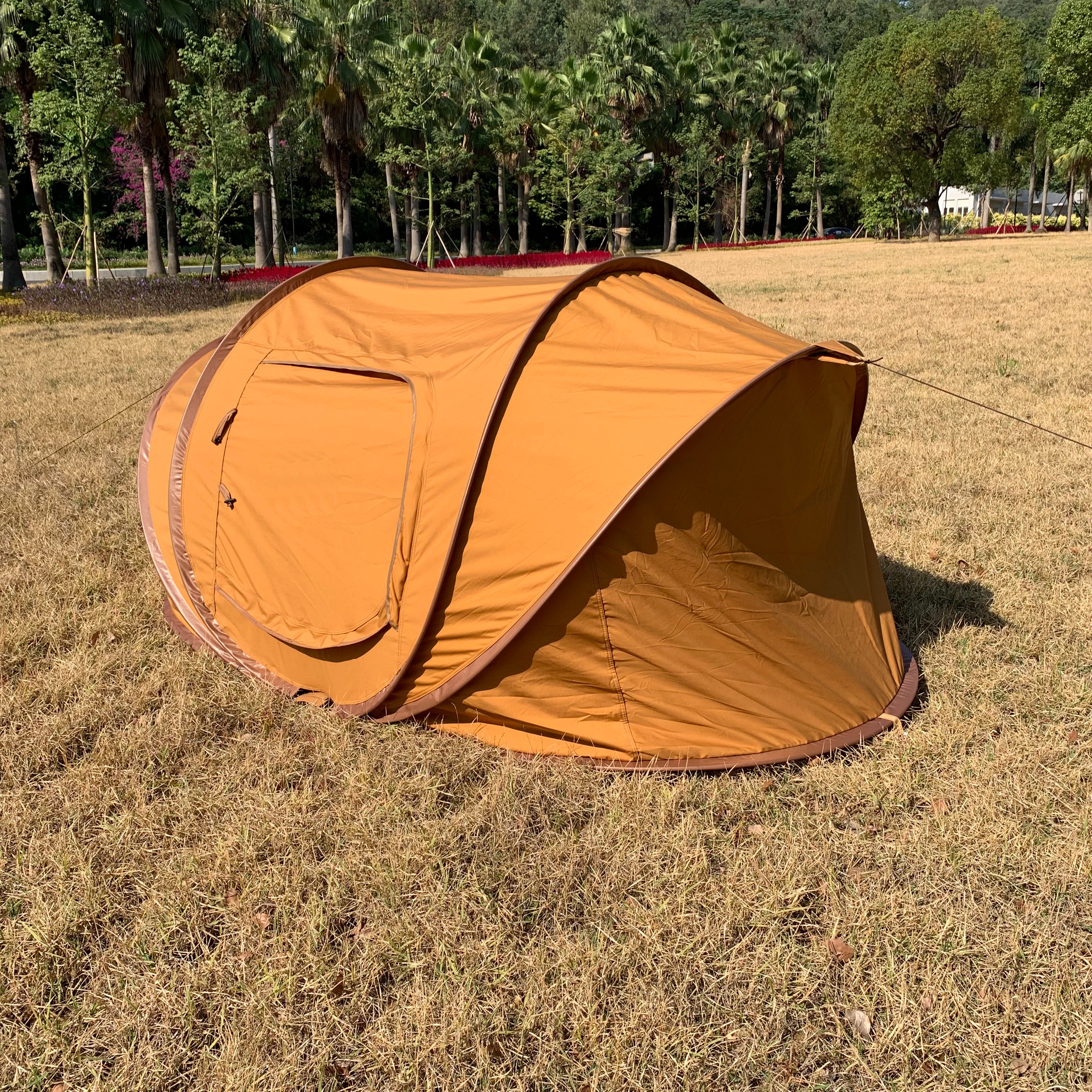 Outdoor camping: Quick installation of a multi-functional waterproof, wind-resistant and rainproof tent for two people in the wild Application Scenario