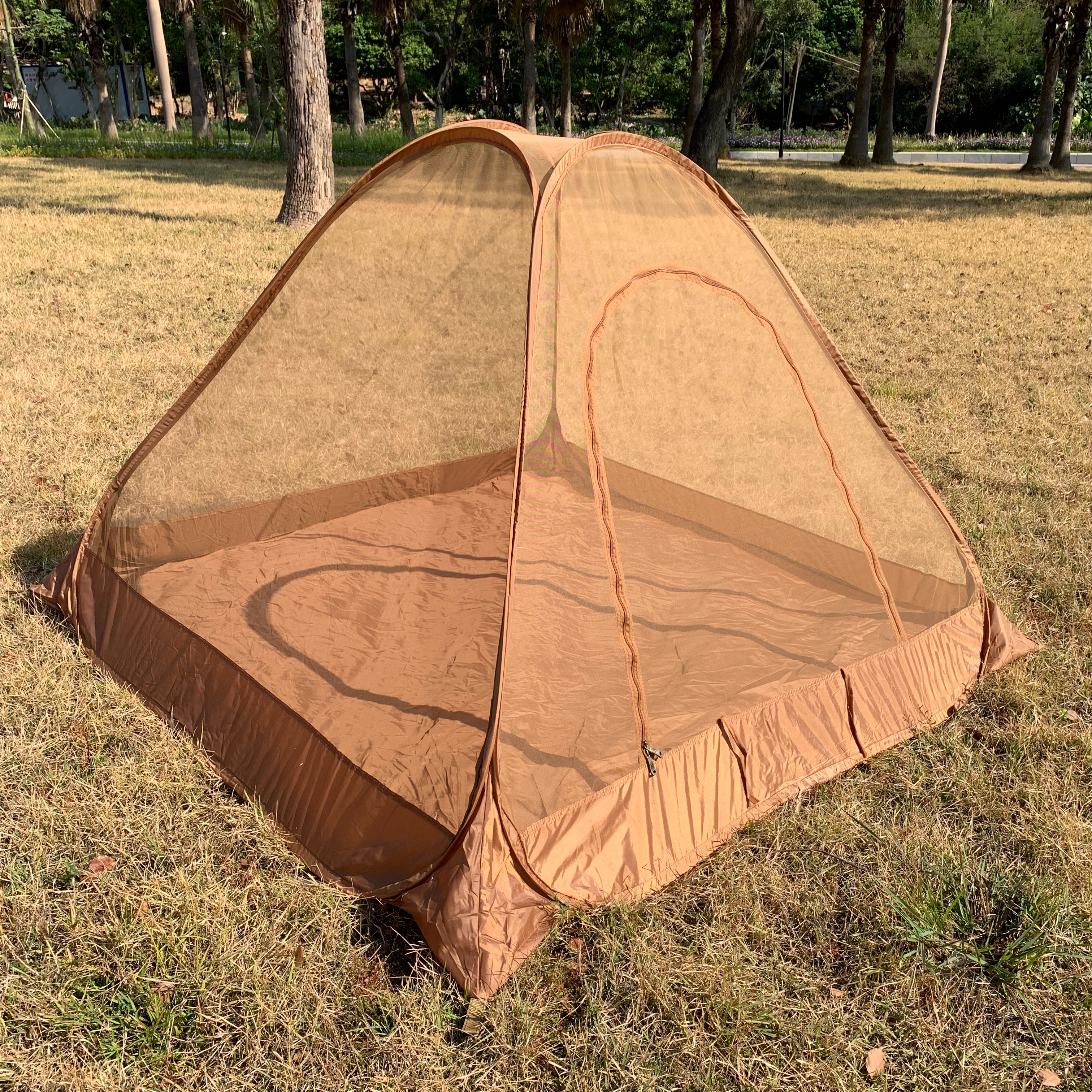 Quick installation of mosquito nets and mosquito-proof tents for two people camping in the wild Specification image