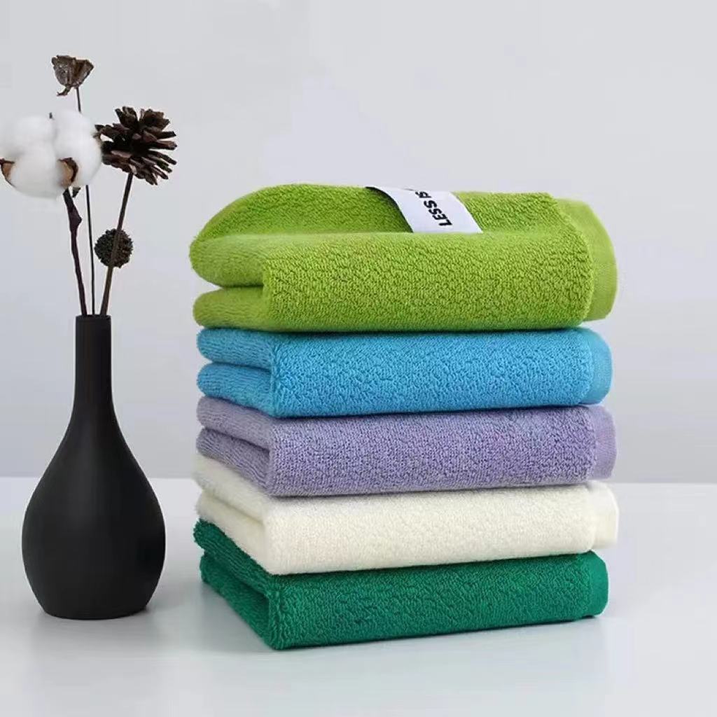 Yiqingchen towels are fashionable and high-end pure cotton couple face towels, specially designed for bathing, home and hotel use. They dry quickly, are soft, absorbent and do not shed hair. They are wedding souvenirs and gift towels. Wholesale from the manufacturer of bath towels Item Picture