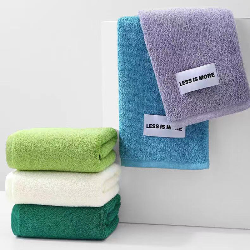 Yiqingchen towels are fashionable and high-end pure cotton couple face towels, specially designed for bathing, home and hotel use. They dry quickly, are soft, absorbent and do not shed hair. They are wedding souvenirs and gift towels. Wholesale from the manufacturer of bath towels details Picture