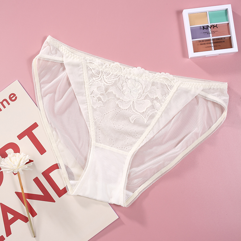 The Mystery of the Magic Box Sexy solid color mesh thin lace-trimmed women's triangle underwear Application Scenario
