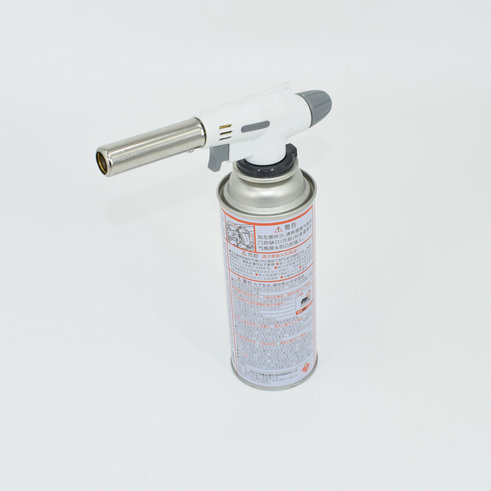 Outdoor camping, picnic, cooking, fierce fire, portable flamethrower, igniter Application Scenario