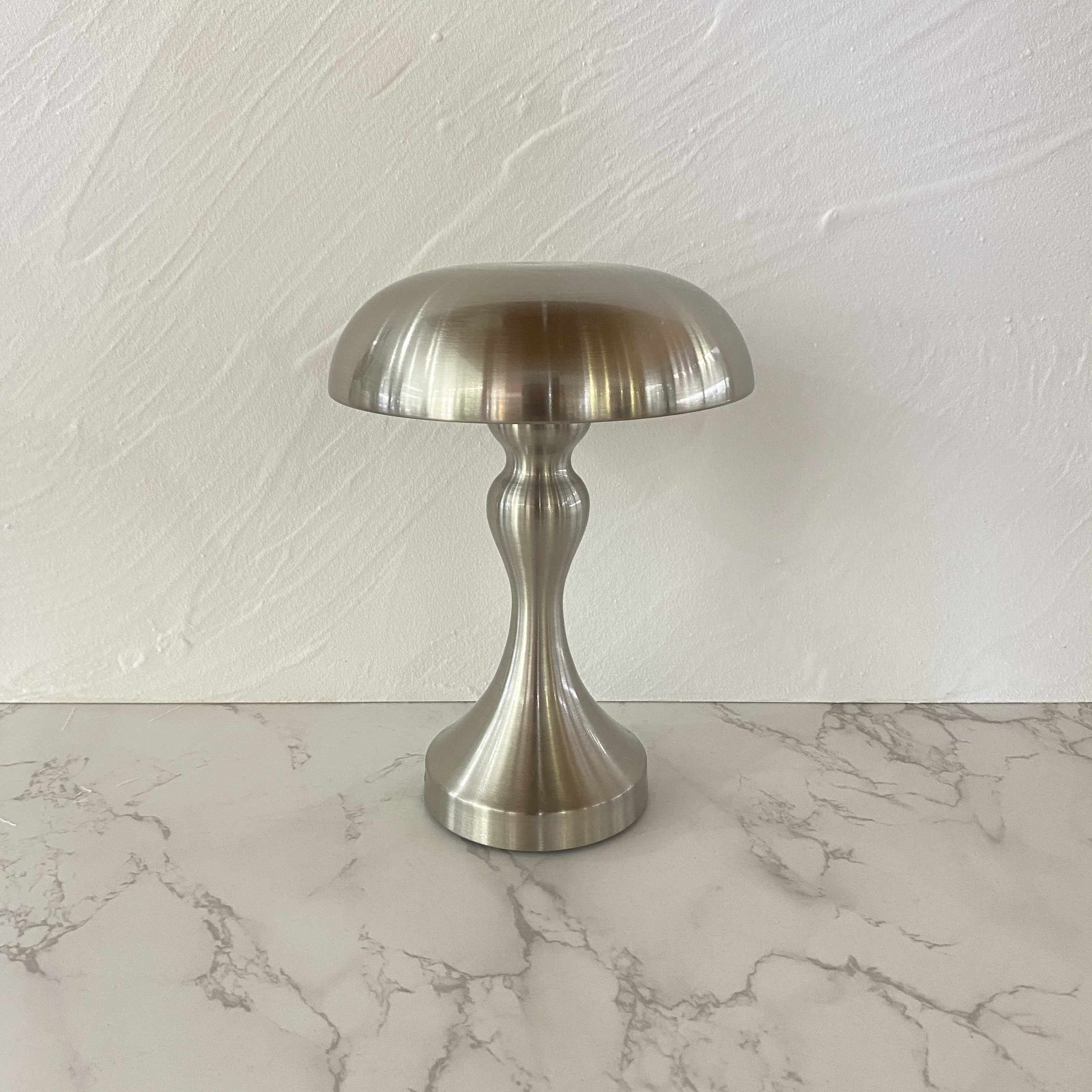 Rechargeable night desk lamp, popular color patting lamp, sensor printing smart home lamp, decorative desk lamp Item Picture