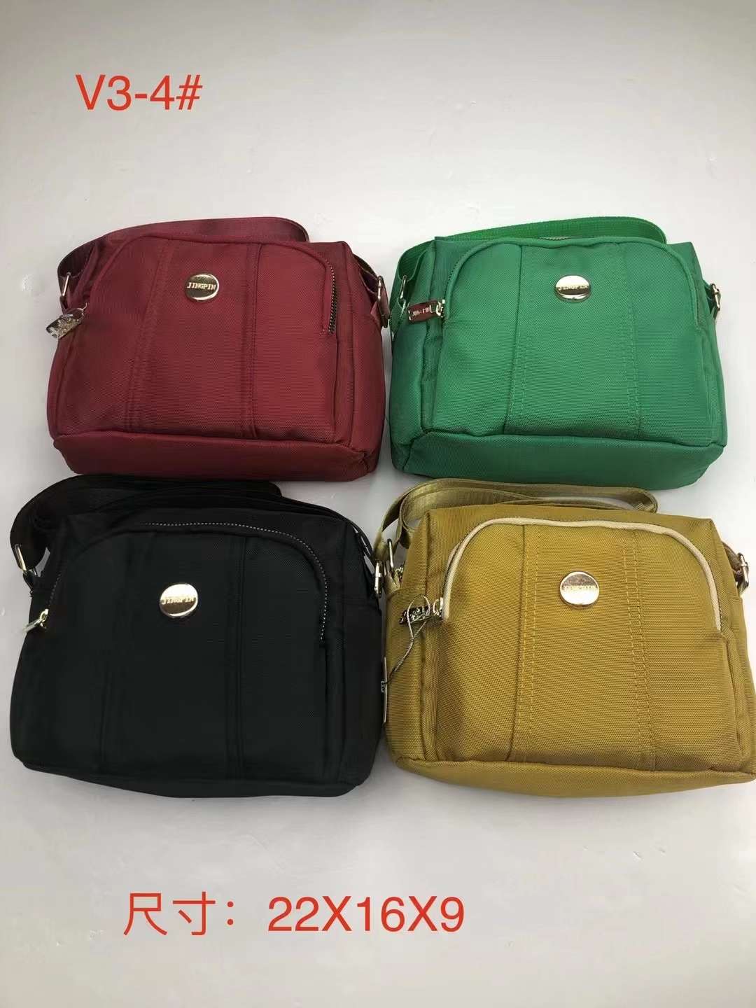 电脑背包白底实物图