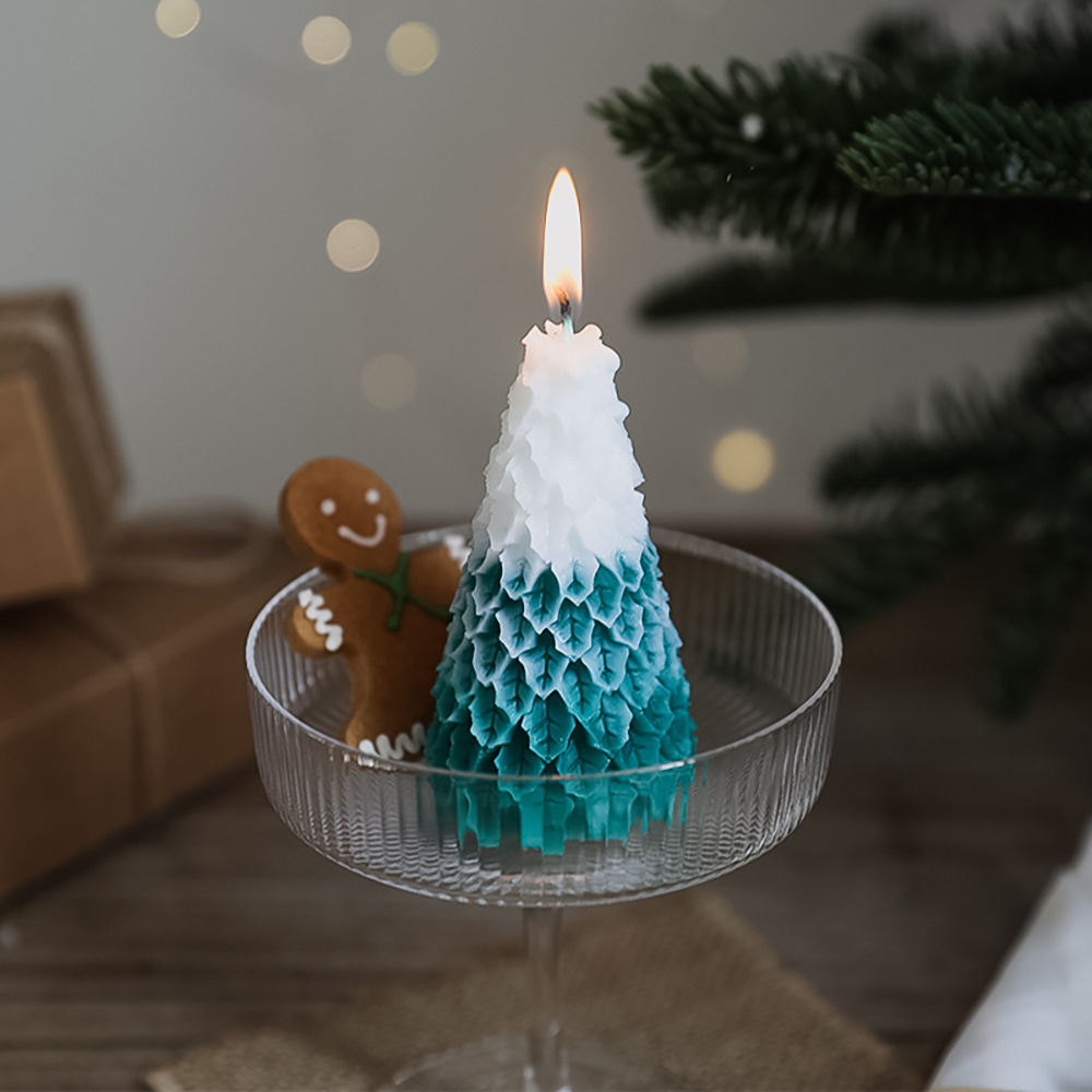 Honeycomb Christmas Tree scented candles, handcrafted two-color creative birthday gift Christmas tree candle set Item Picture