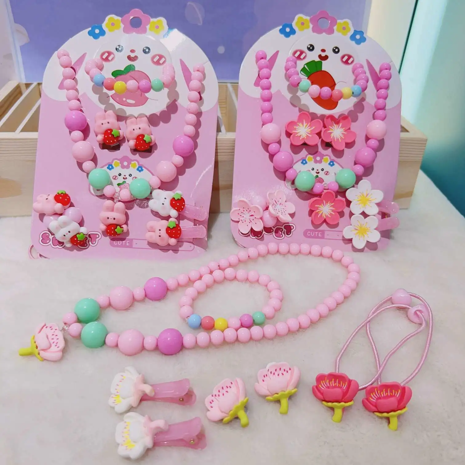 Spring 2023 new Children's Hairpin Necklace Set, Exquisite children's Princess set detail image 1