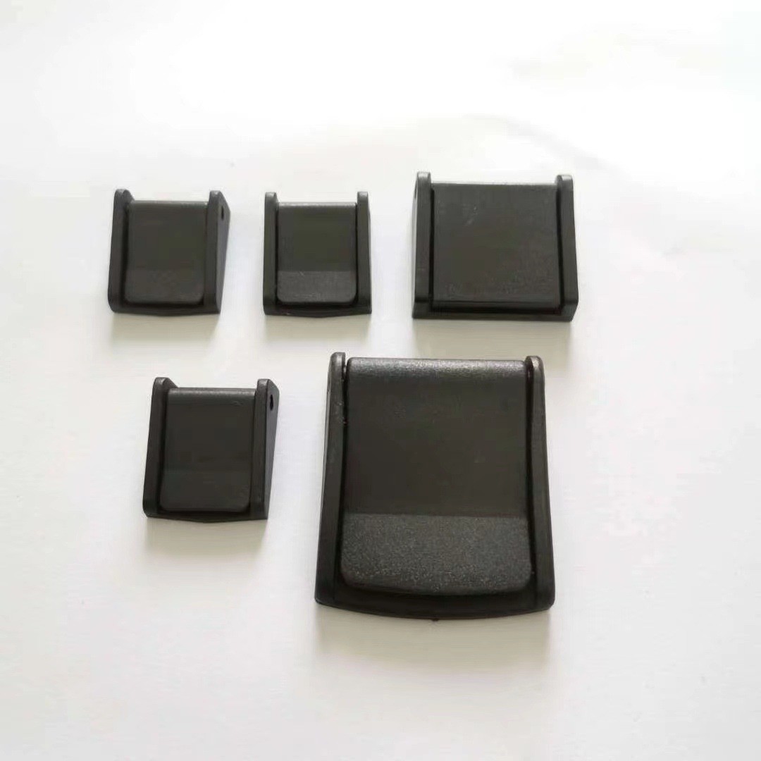 Source supply of POM bag buckles, webbing, pressure buckles, socket webbing, clip buckles, adjustment buckles and bag accessories details Picture