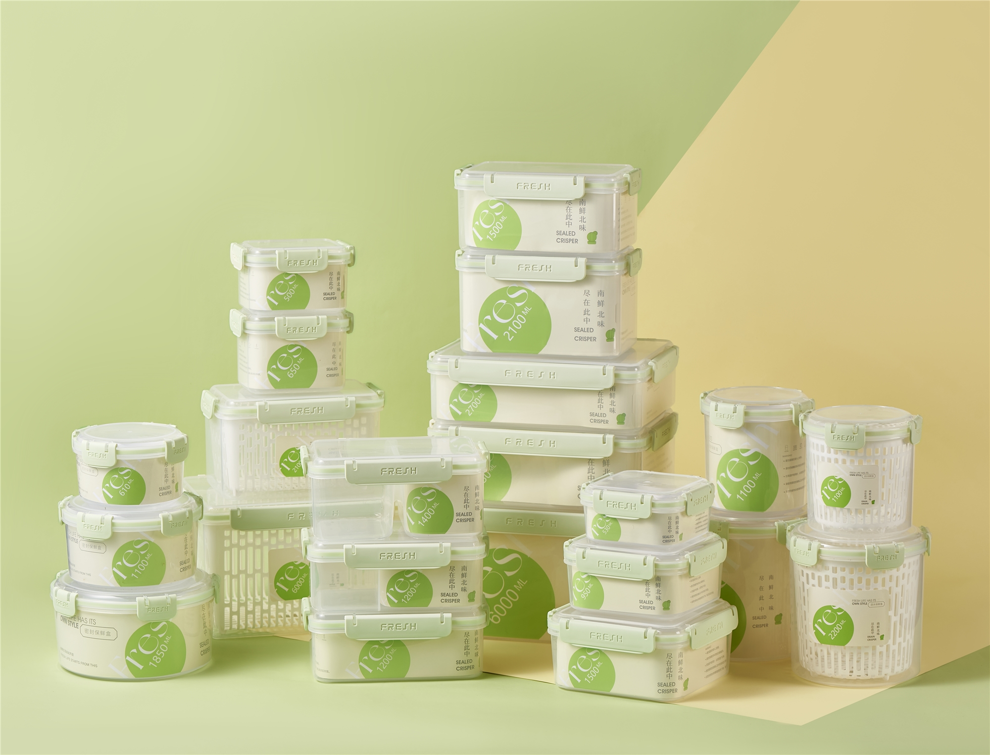 Household double-layer draining preservation box, kitchen refrigerator plastic storage box, multi-functional refrigerator draining basket, dry and wet separation Application Scenario