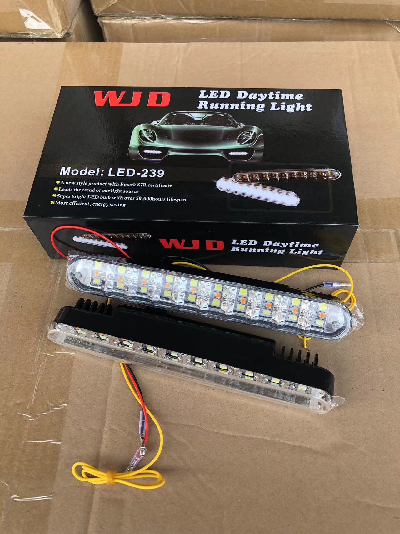 日行灯/汽车配件/装饰灯产品图