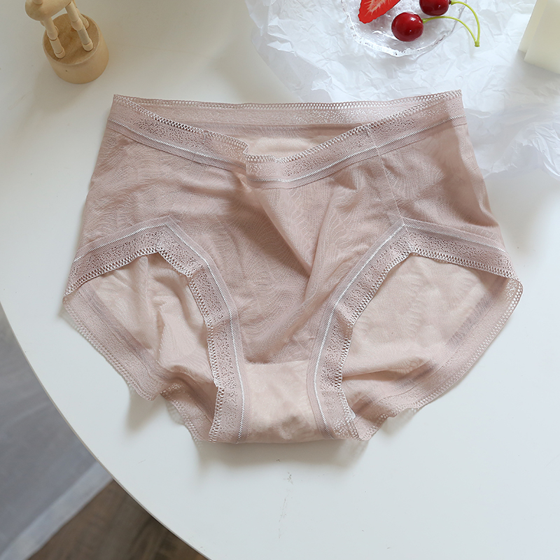 The Mystery of the Magic Box is a breathable and comfortable solid-color lace mid-waist simple and thin women's triangle underwear Item Picture
